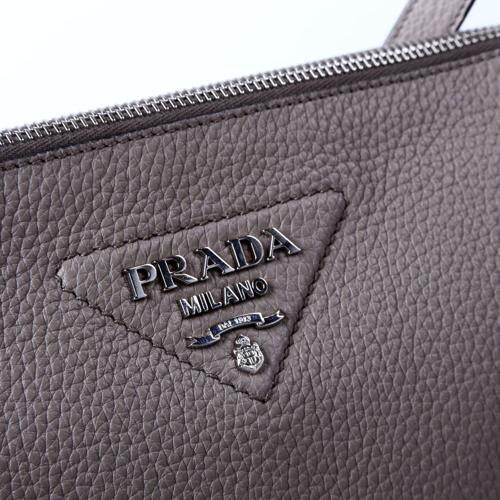 1BH050 Vitello Daino Crossbody Taupe