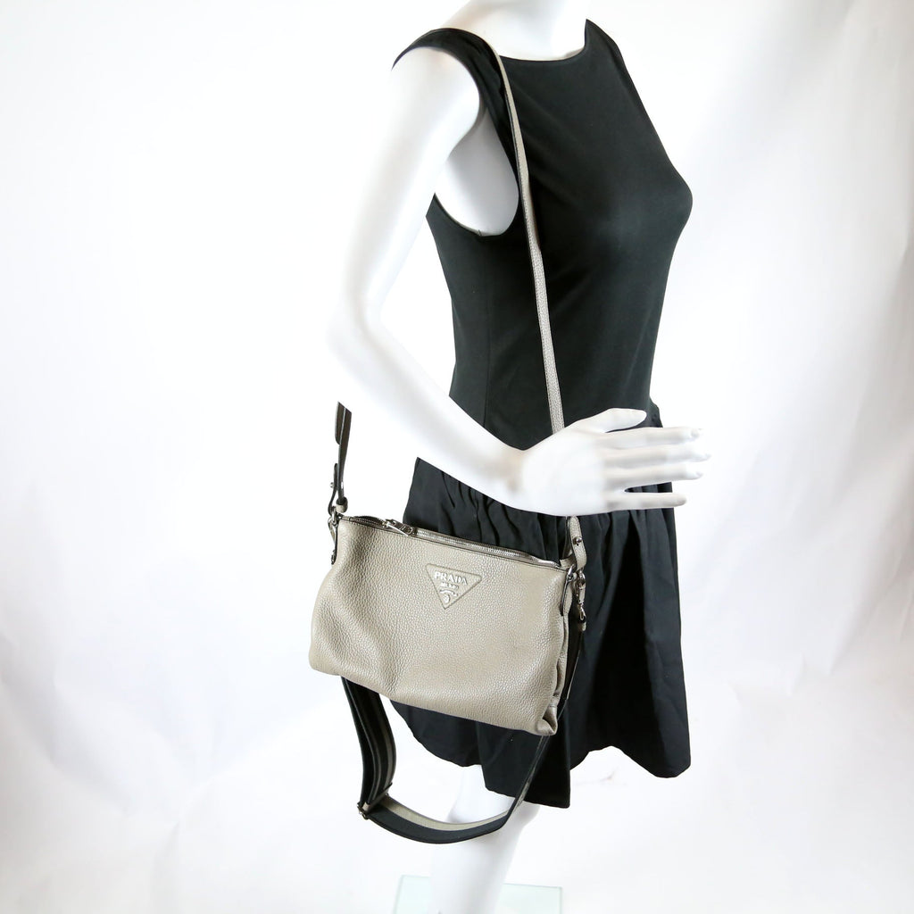 1BH050 Vitello Daino Crossbody Taupe