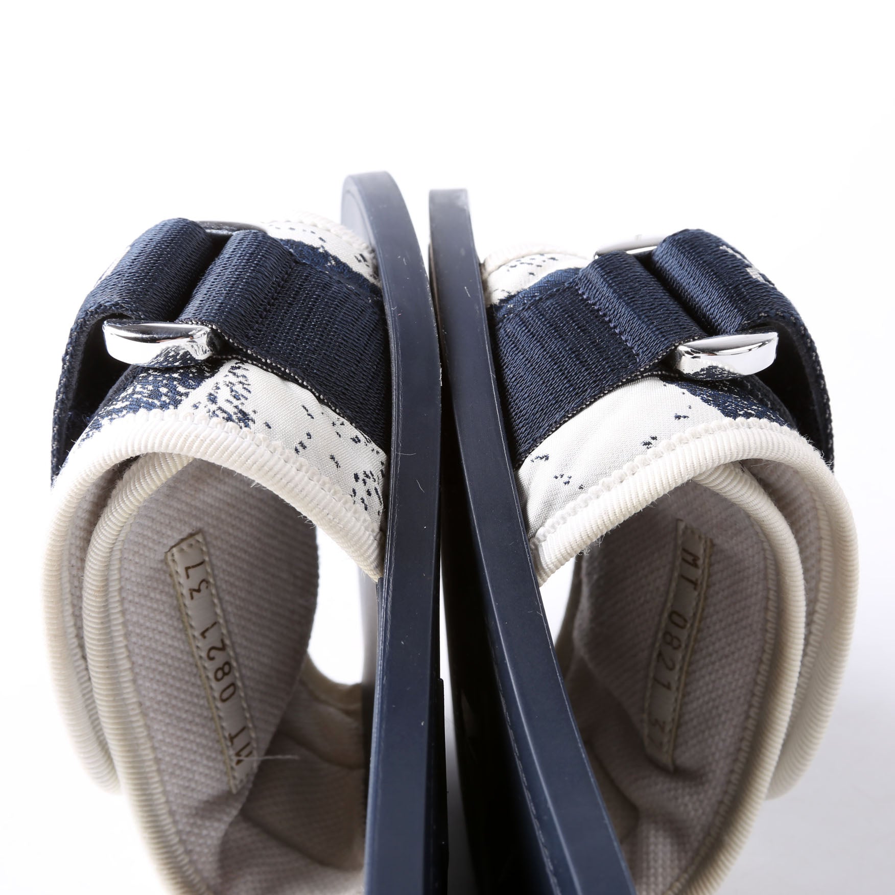 Diorevolution Slides Size 37