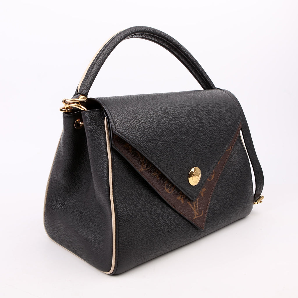 Double V Leather Black