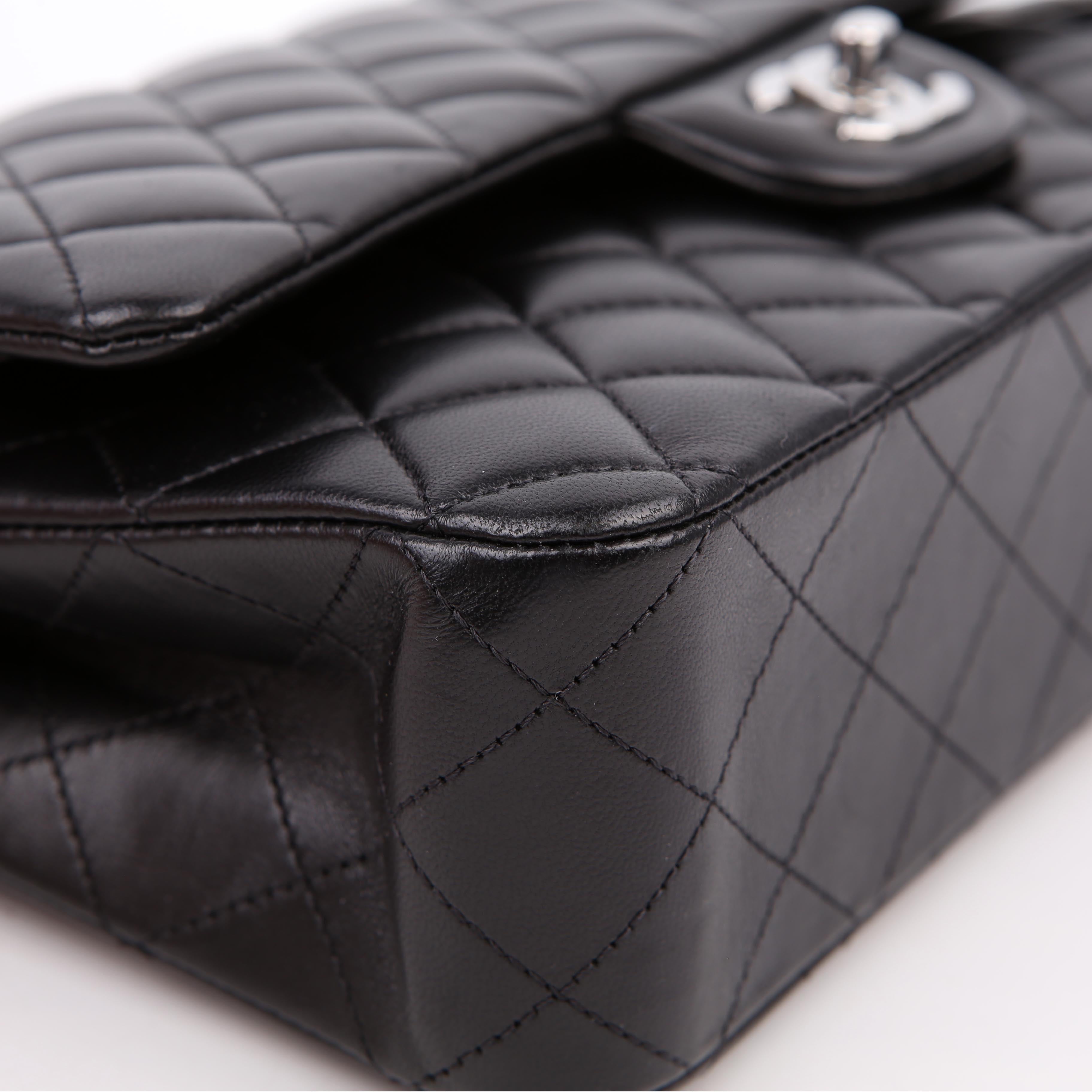 Classic Flap Medium Lambskin RFID Black