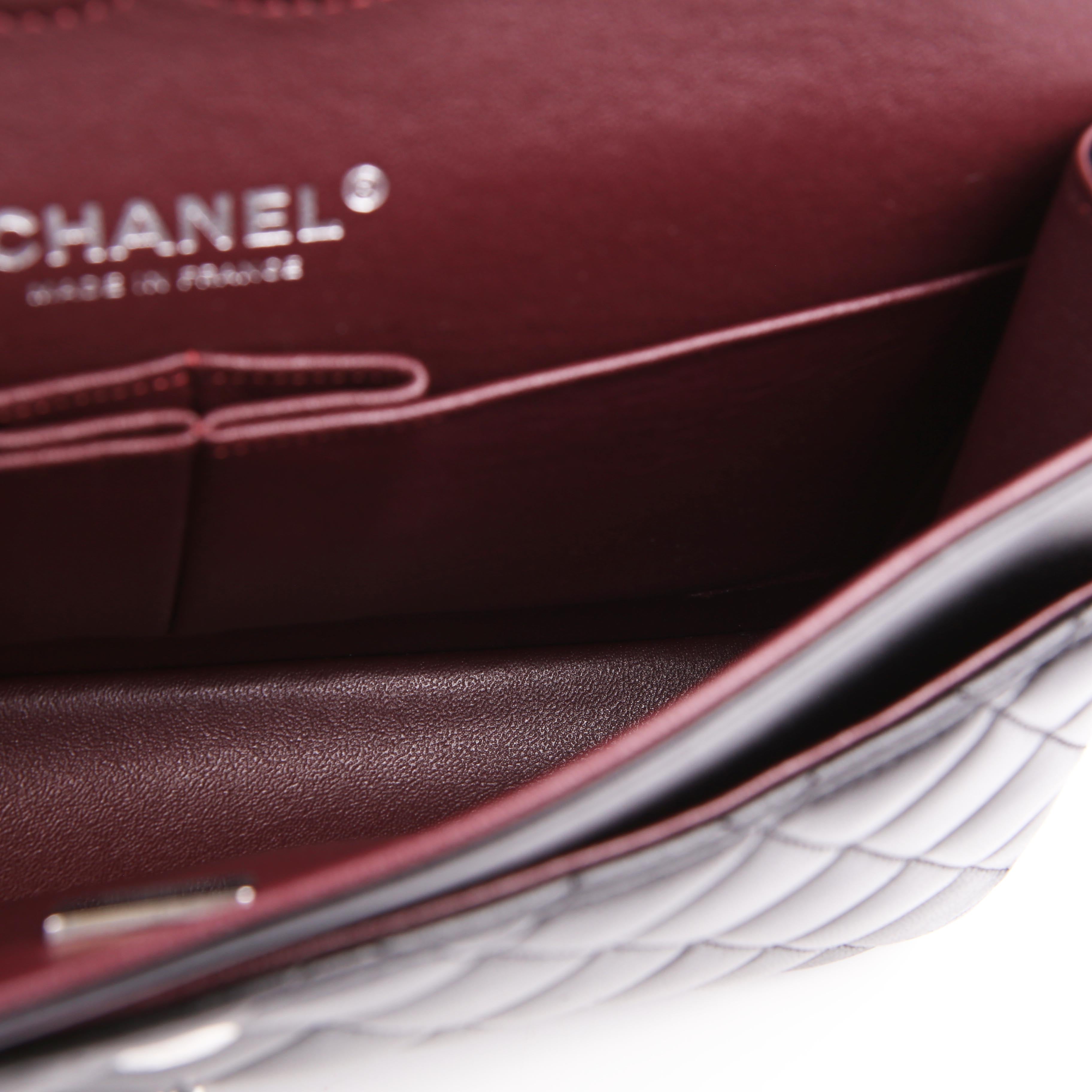 Classic Flap Medium Lambskin RFID Black
