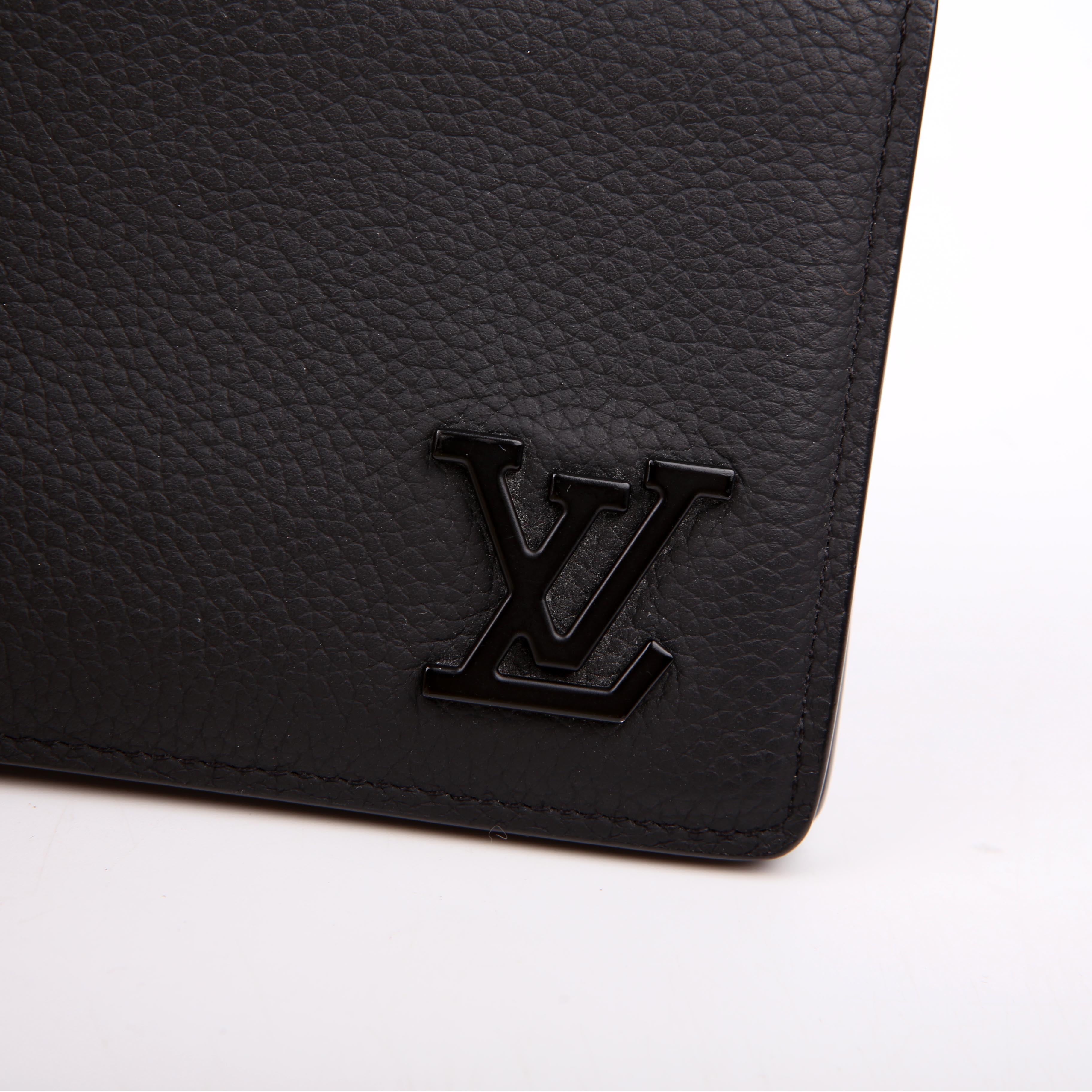 Multiple Wallet LV Aerogram Black