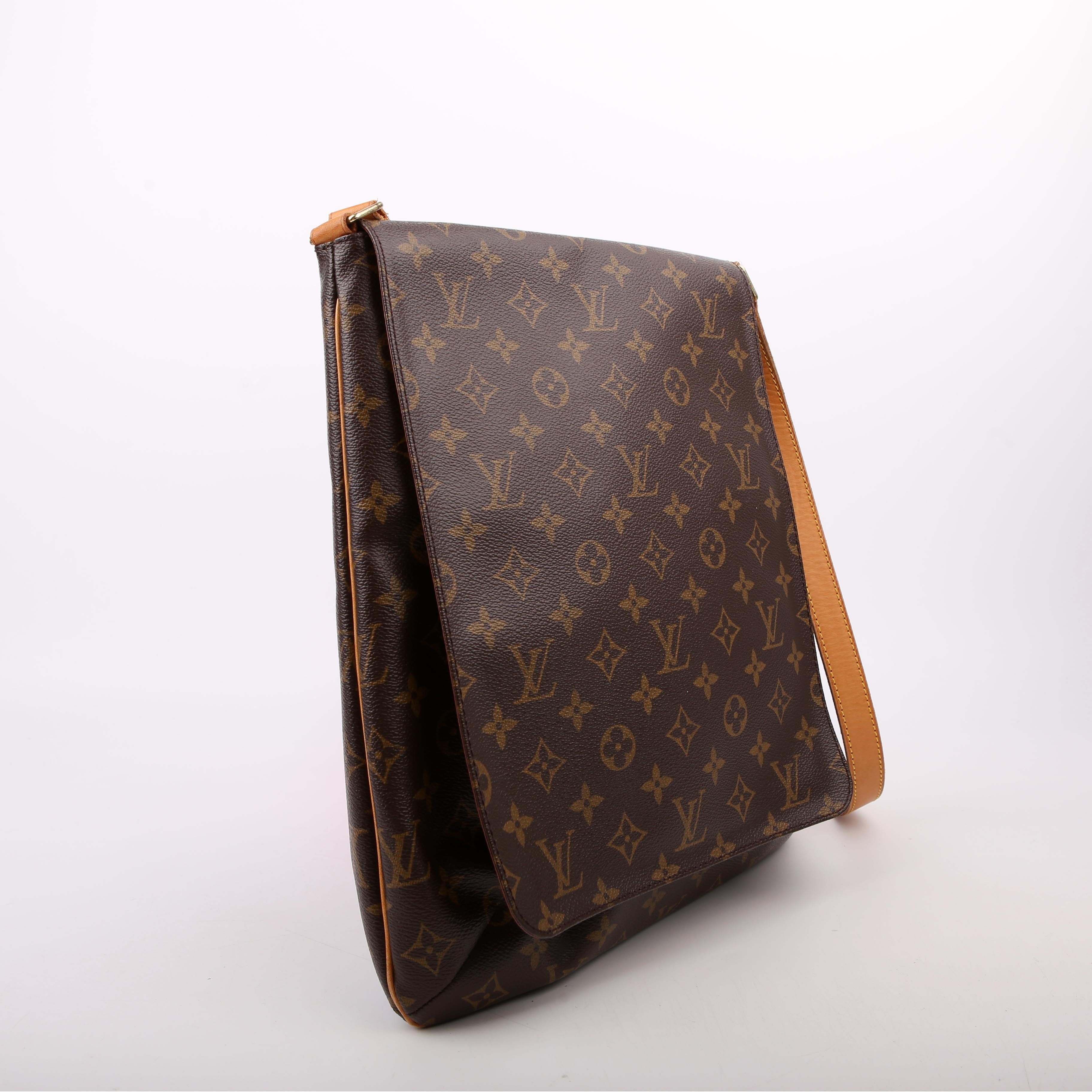 Musette Messenger Monogram