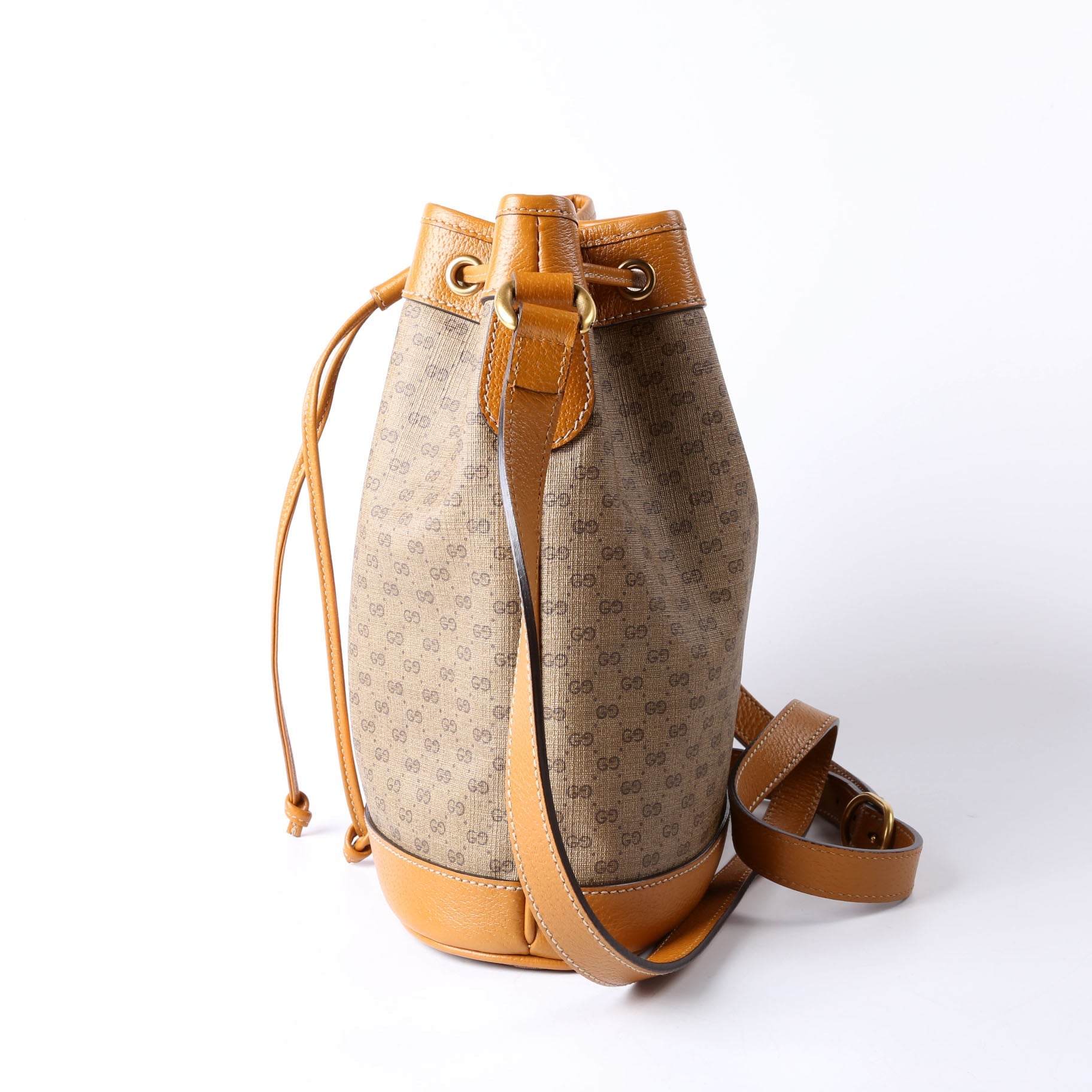 Gucci 602691 Disney Micro GG Bucket
