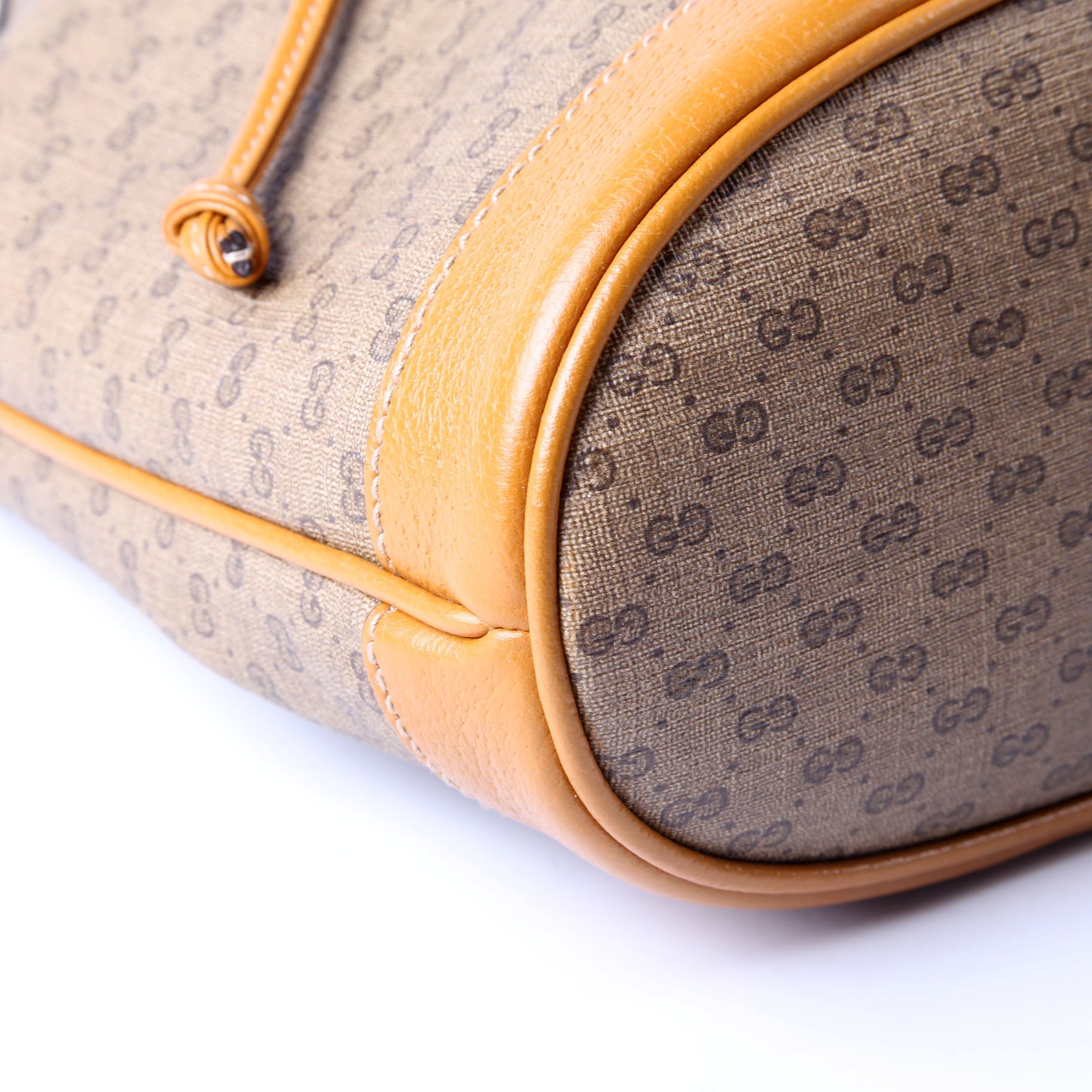 Gucci 602691 Disney Micro GG Bucket