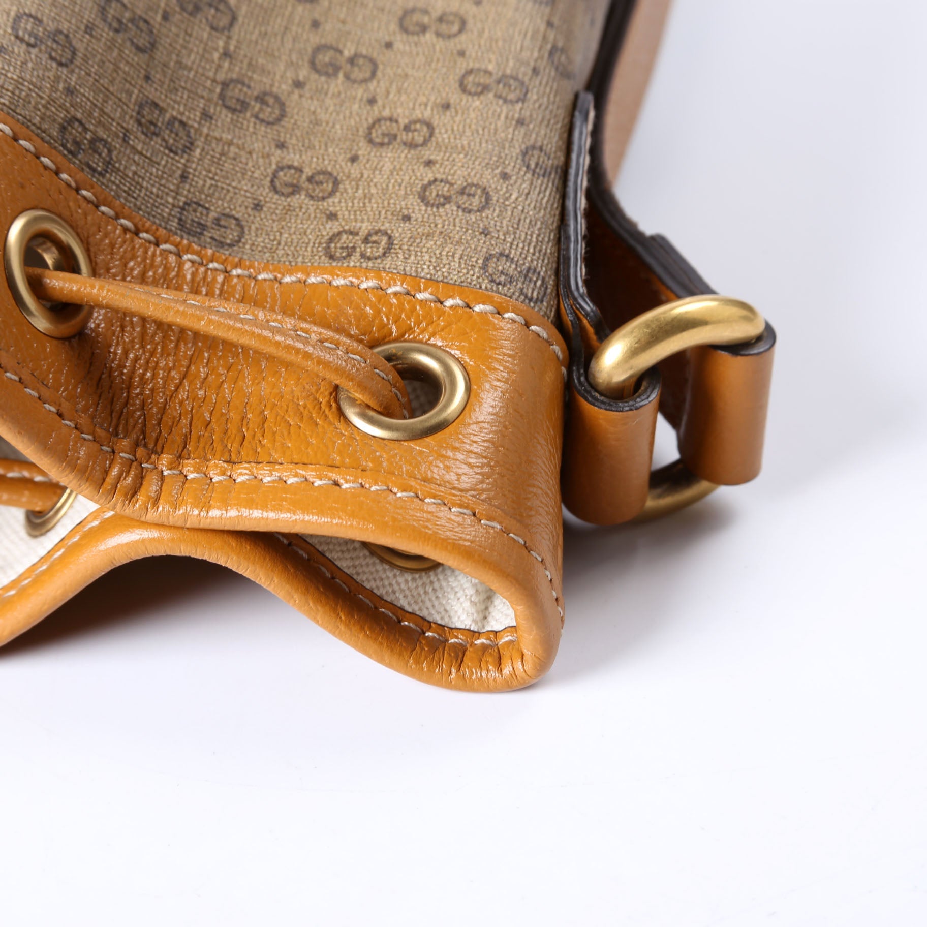 Gucci 602691 Disney Micro GG Bucket