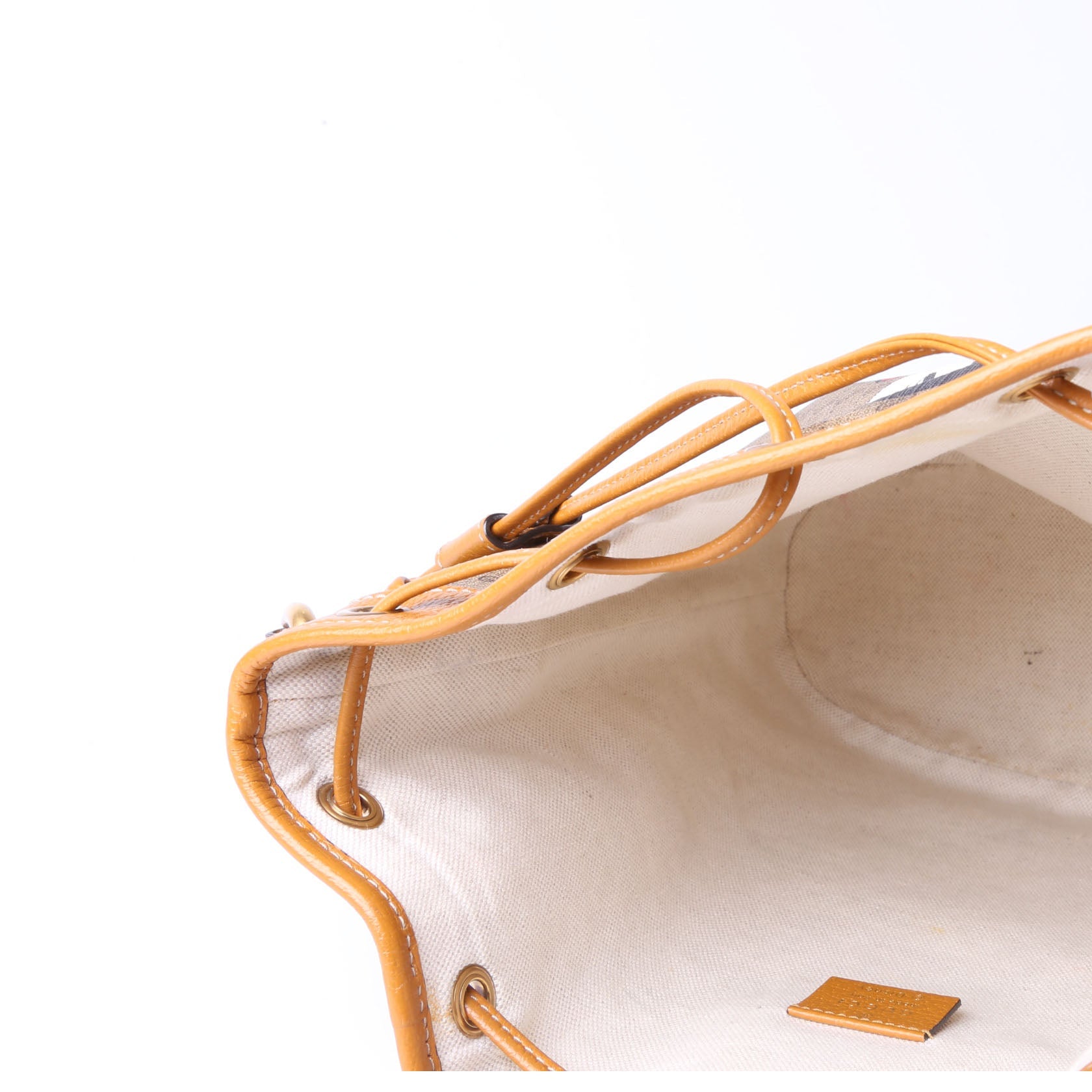 Gucci 602691 Disney Micro GG Bucket