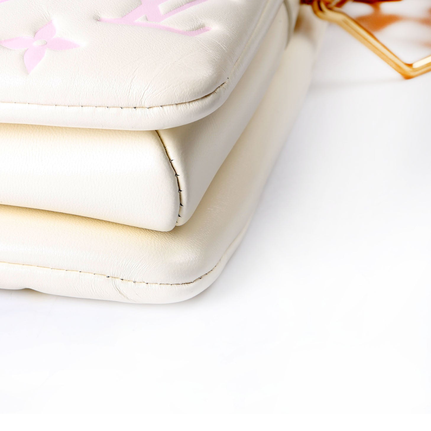 Coussin BB NV Lambskin Cream