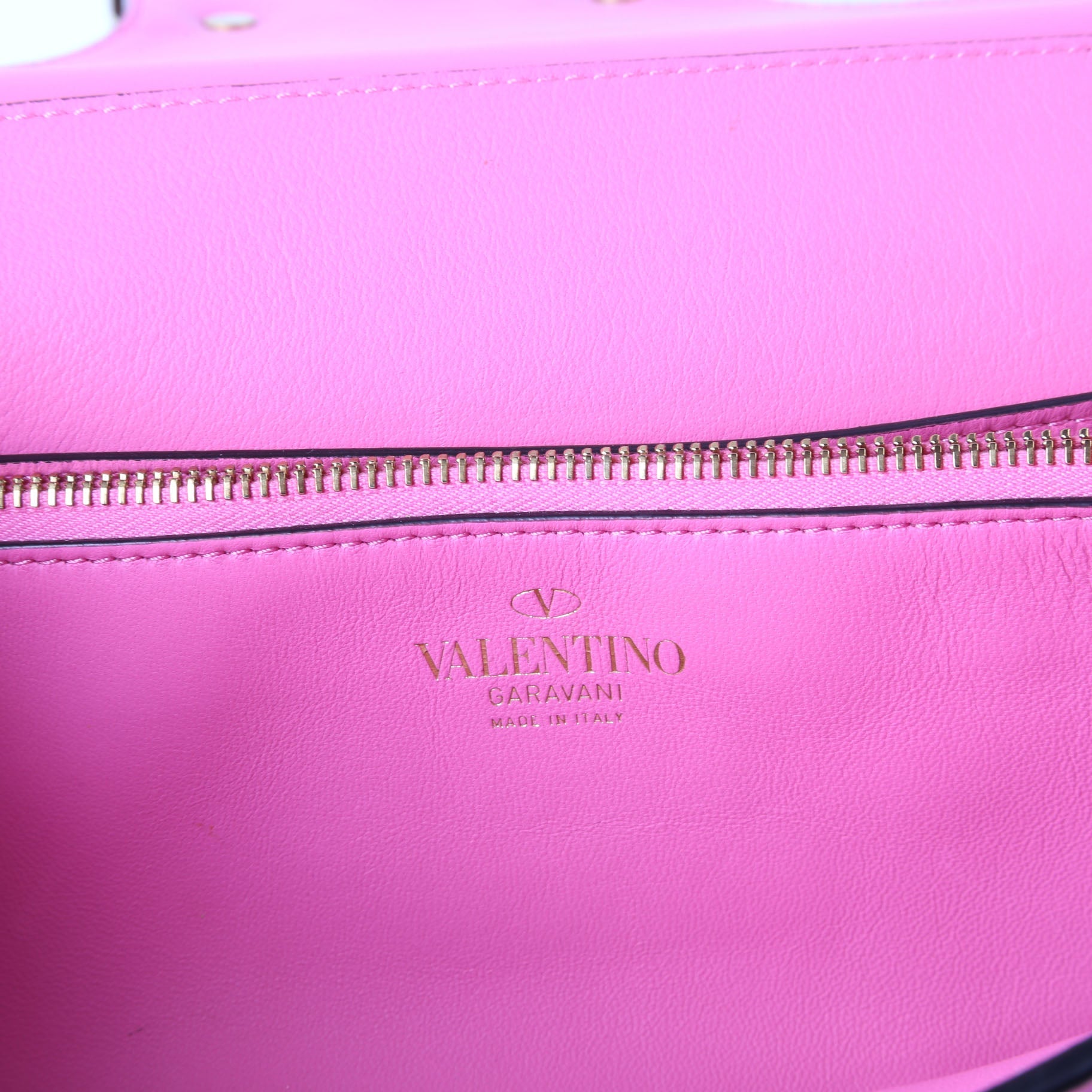 Stud Sign Shoulder Bag Pink