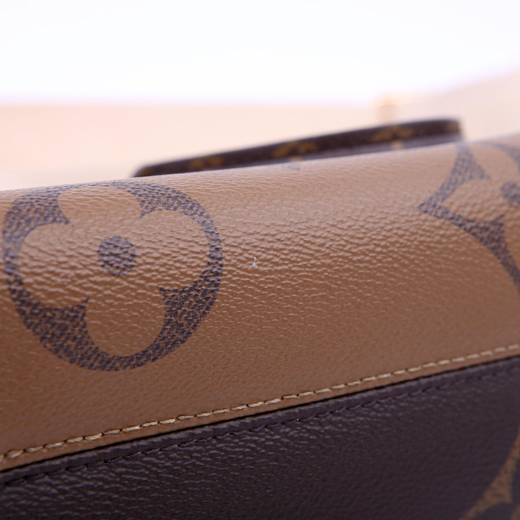ONTHEGO East West Giant Reverse Monogram