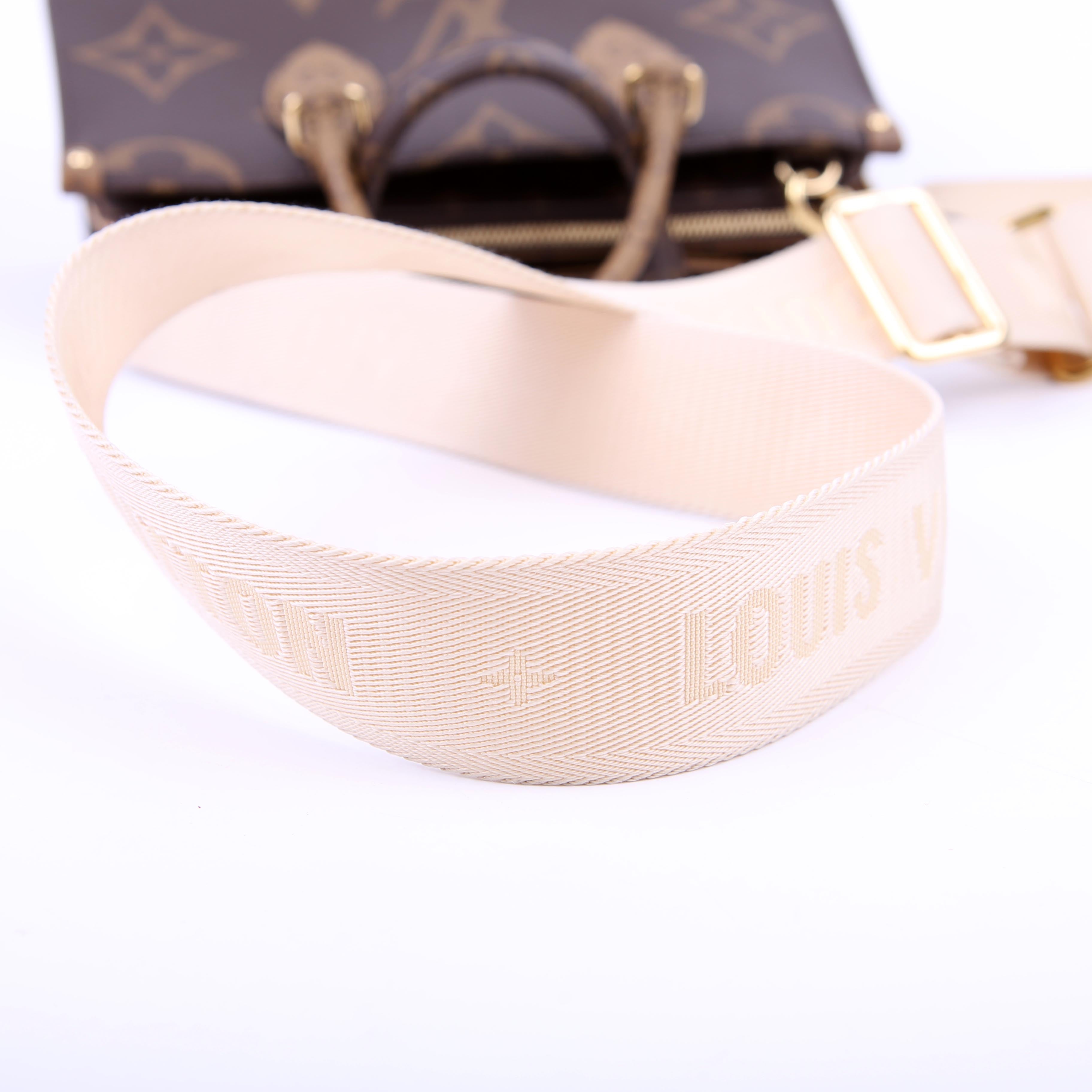 ONTHEGO East West Giant Reverse Monogram