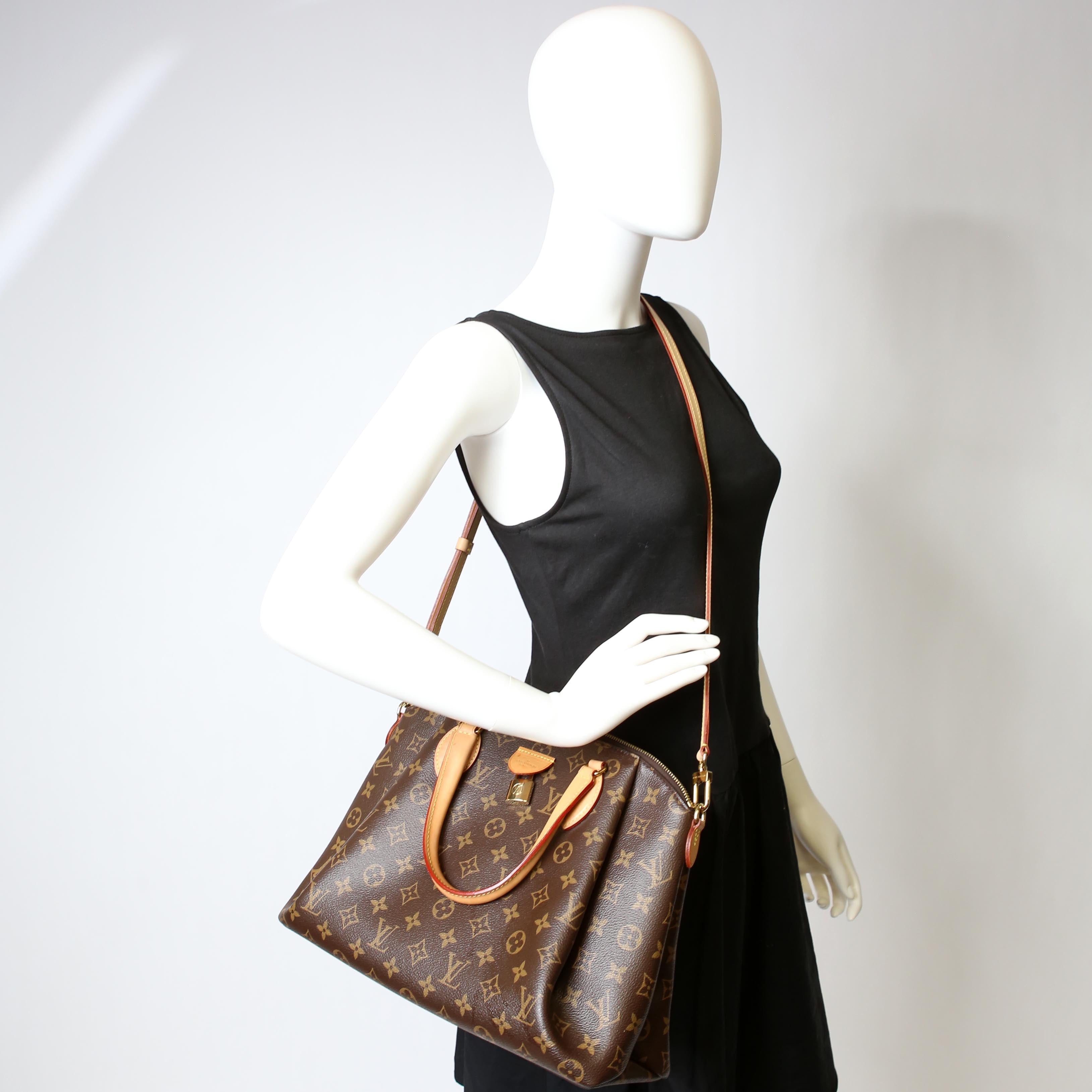 Rivoli NM MM Monogram