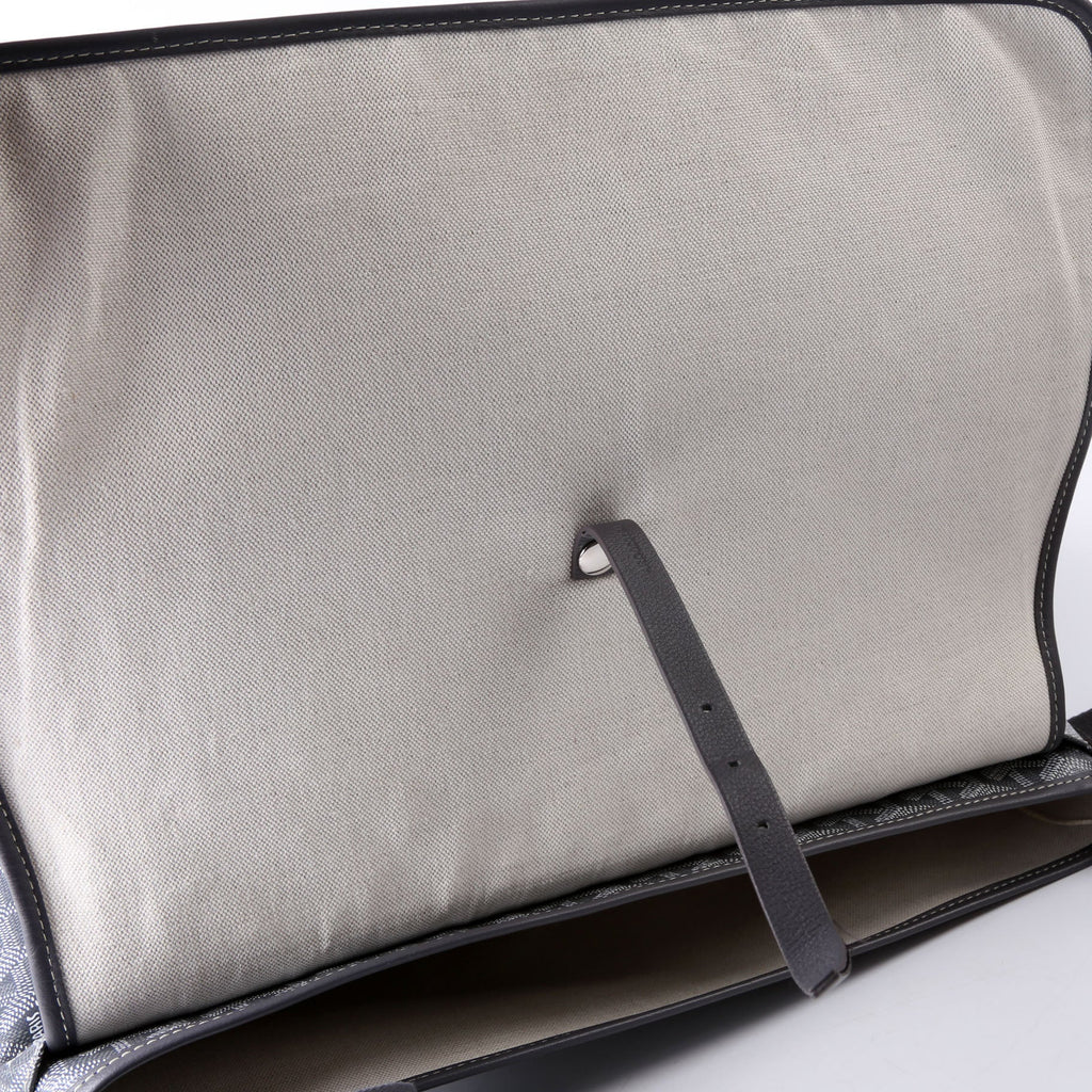 Capetein Messenger Goyardine Grey