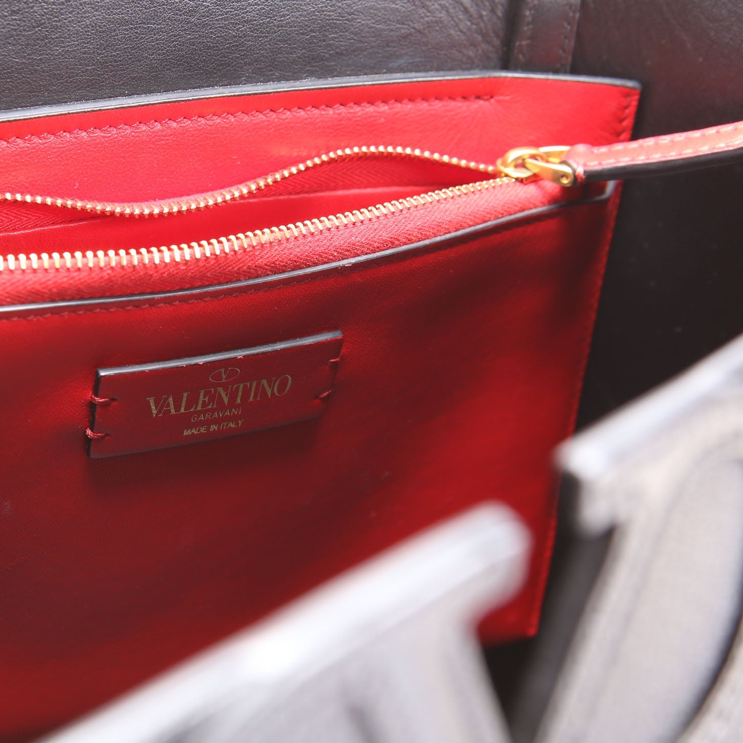 VLogo Fillme Tote Leather Black