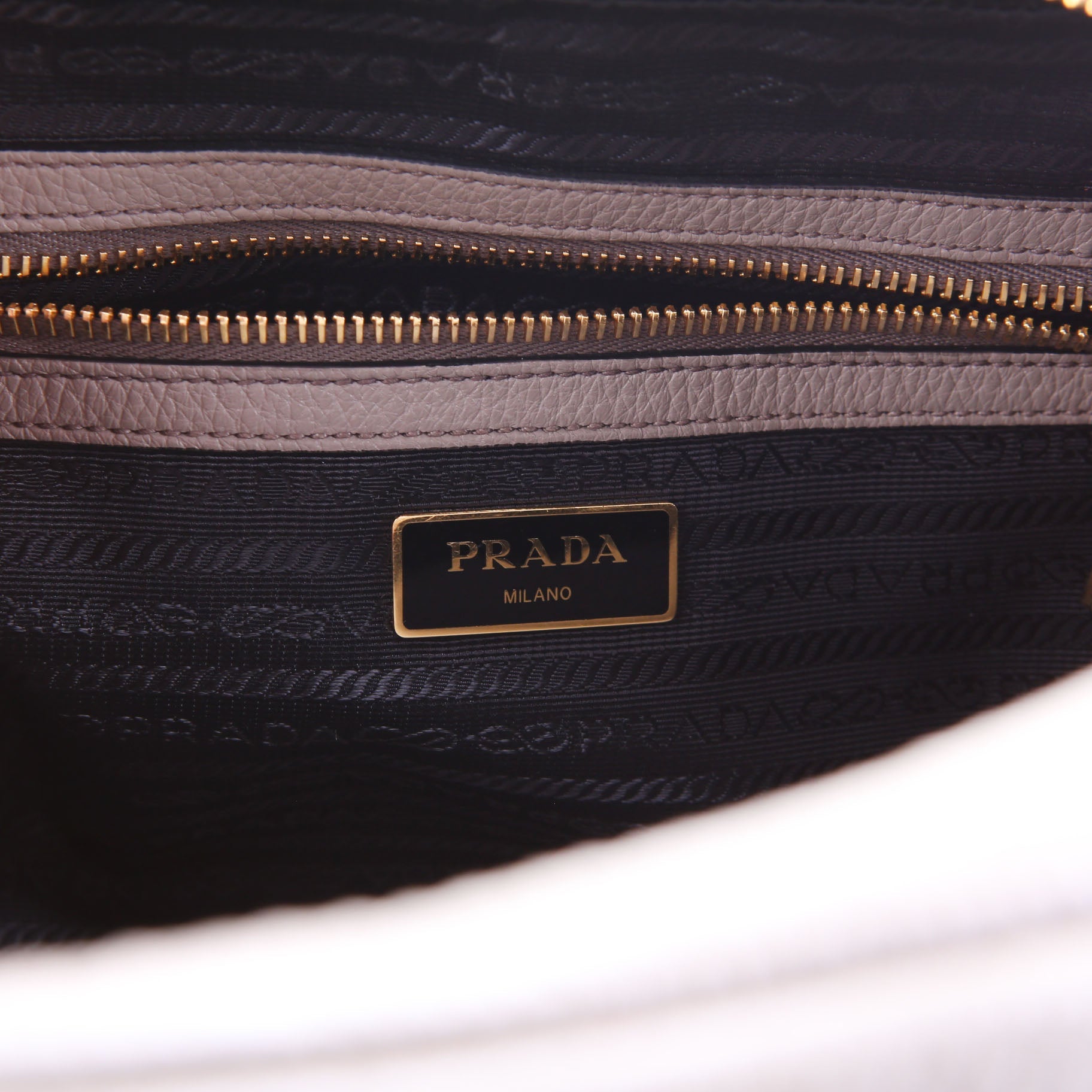 1BB086 Vitello Phenix Bauletto Taupe