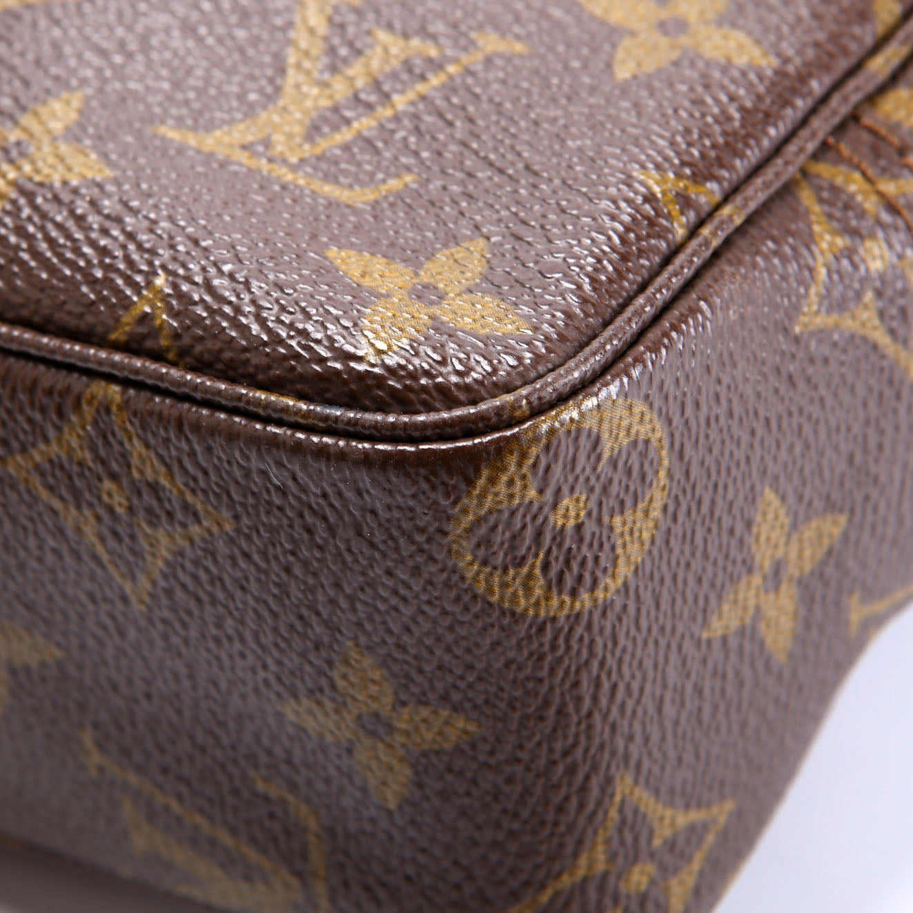 Trousse Toilette 23 Monogram