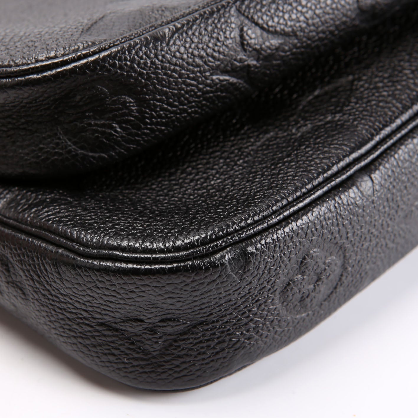 Multi Pochette Empreinte Black
