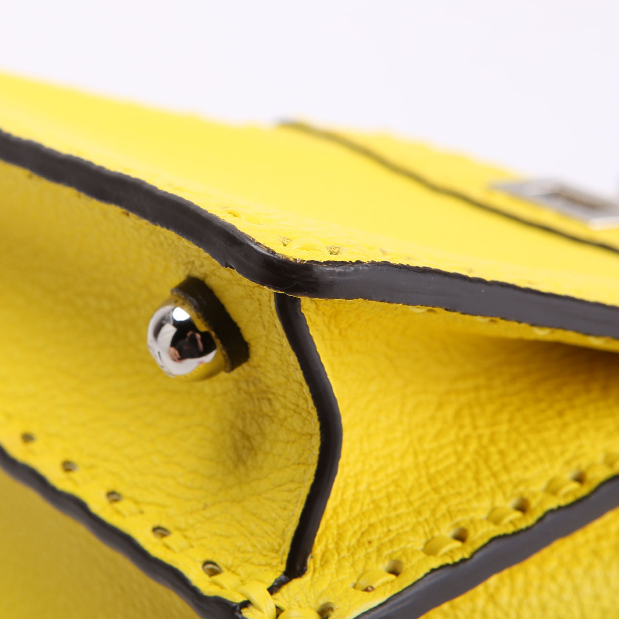 8BN335 Peekaboo Iseeu Petite Selleria Yellow