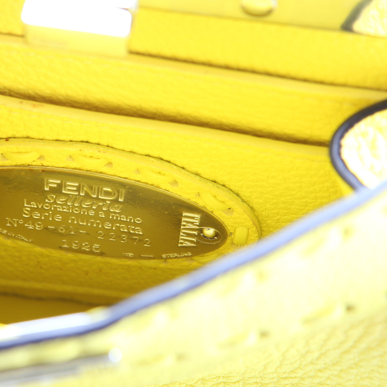 8BN335 Peekaboo Iseeu Petite Selleria Yellow
