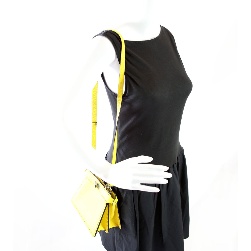 8BN335 Peekaboo Iseeu Petite Selleria Yellow