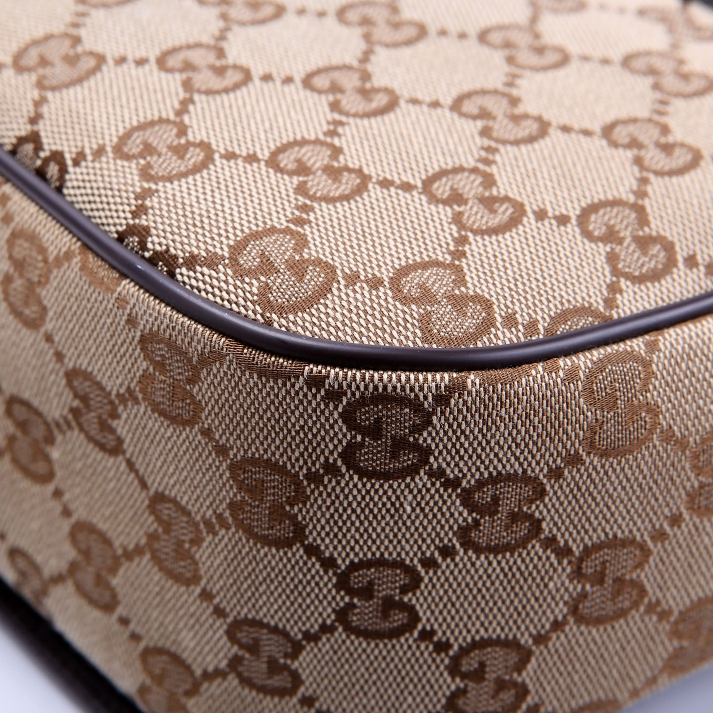 Gucci 449172 GG Canvas Messenger Brown