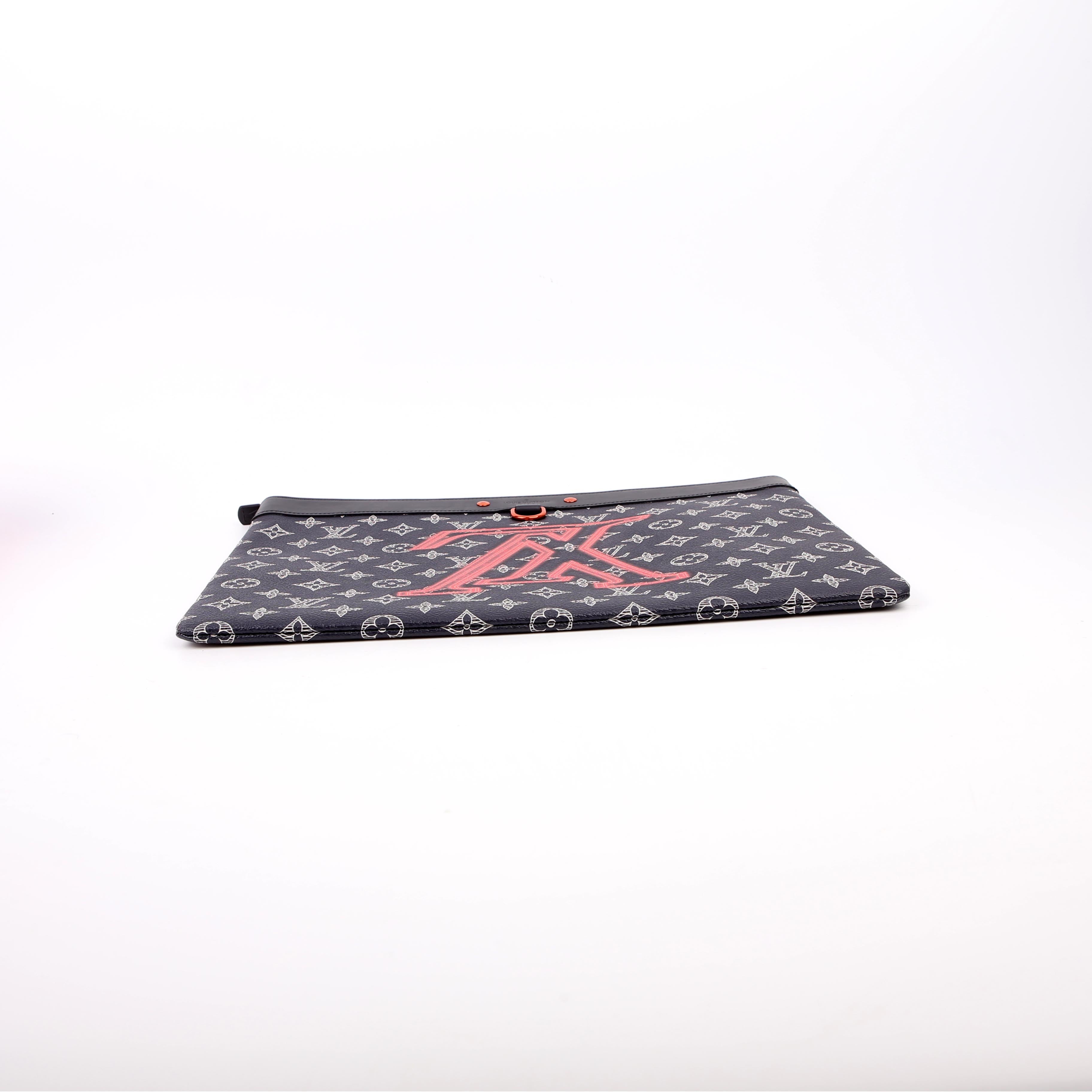 Pochette Apollo GM Upside Down Monogram