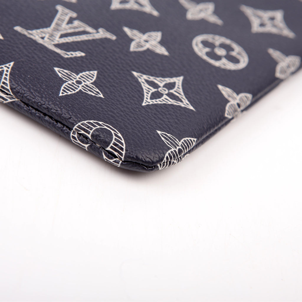 Pochette Apollo GM Upside Down Monogram