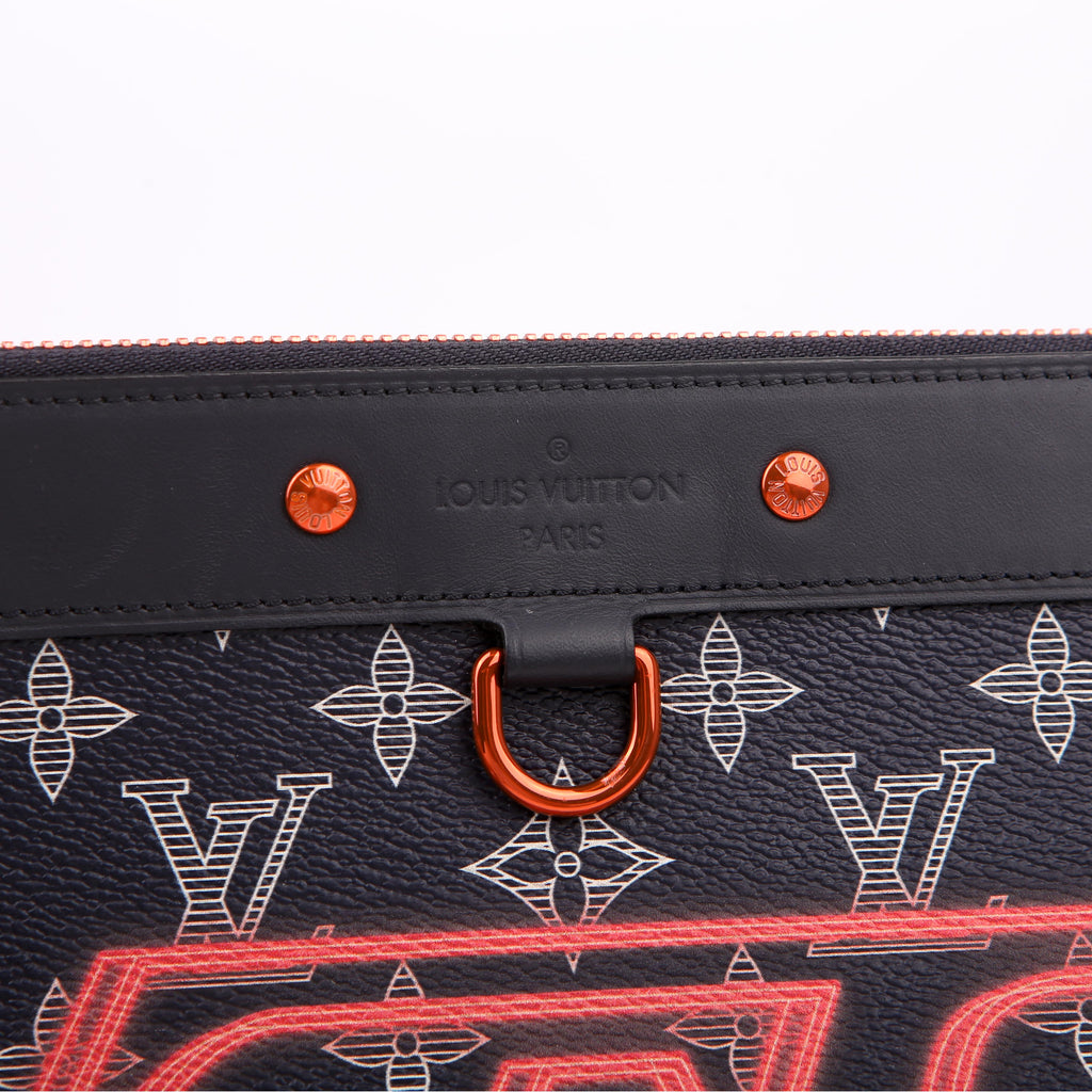 Pochette Apollo GM Upside Down Monogram