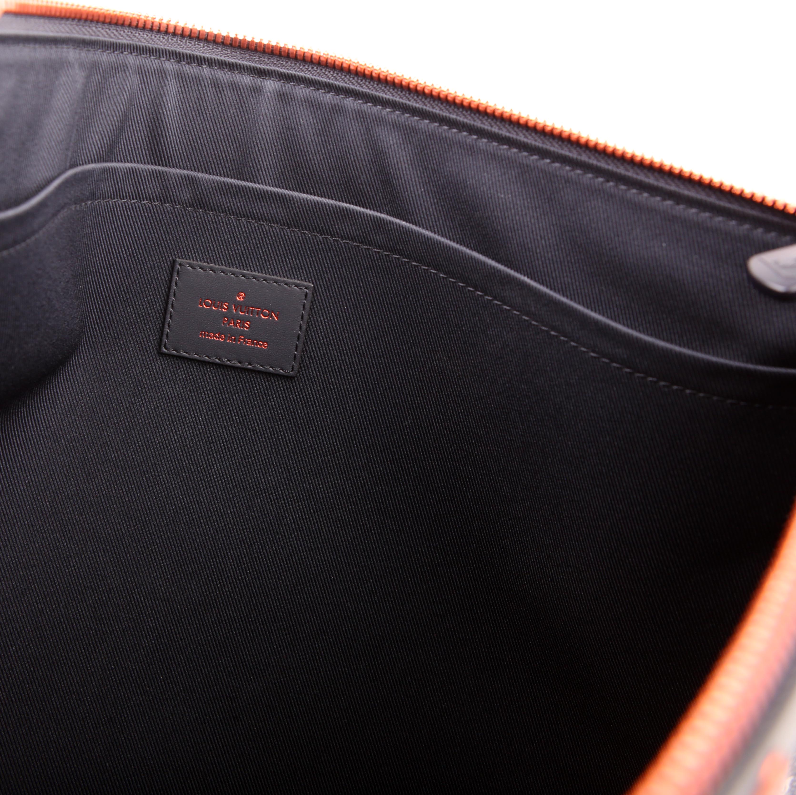 Pochette Apollo GM Upside Down Monogram