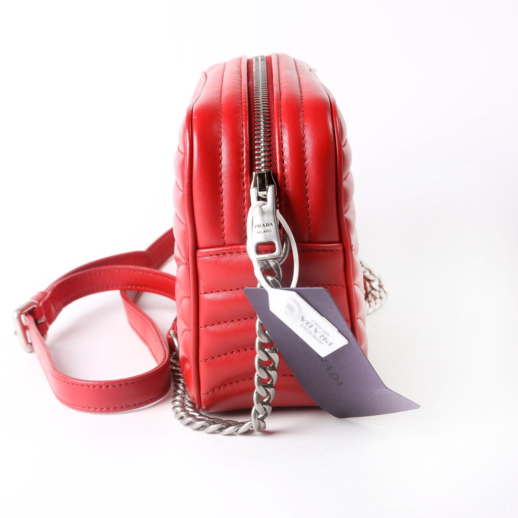 Prada 1BH083 Diagramme Camera