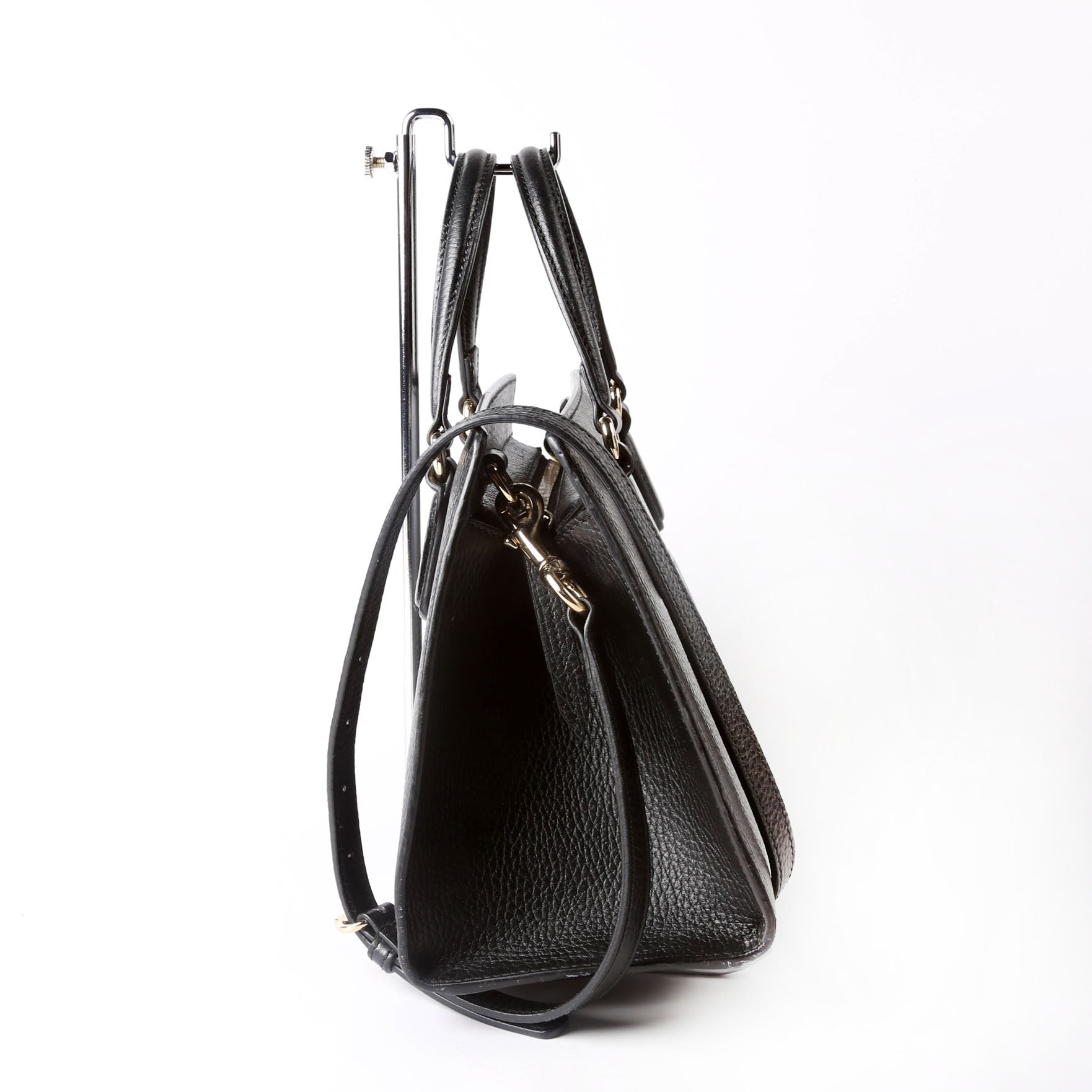 607722 Soho Top Handle Tote