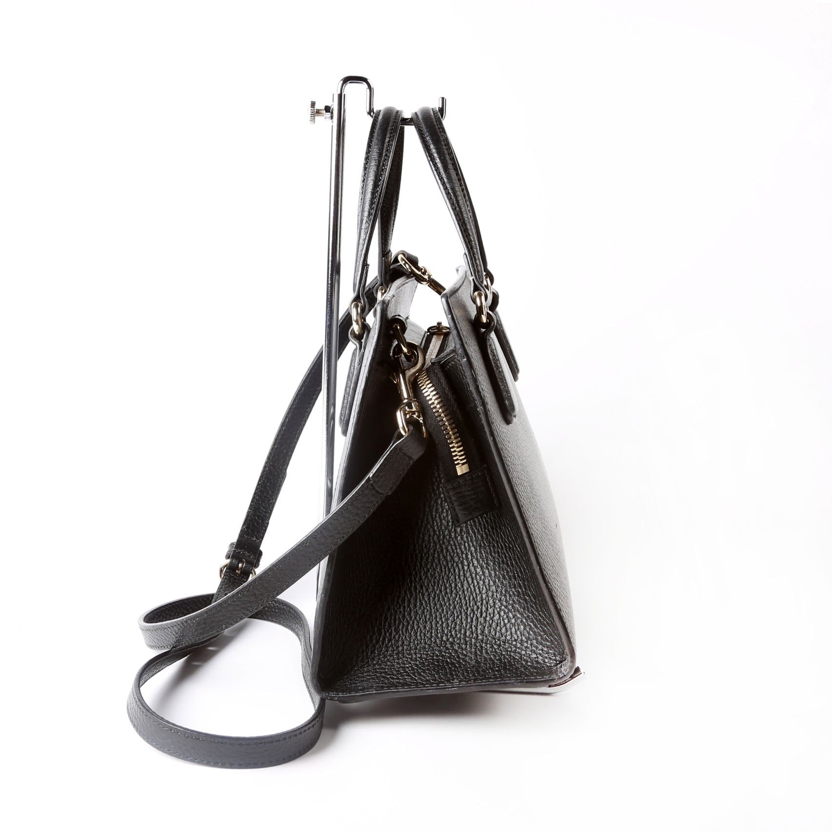 607722 Soho Top Handle Tote