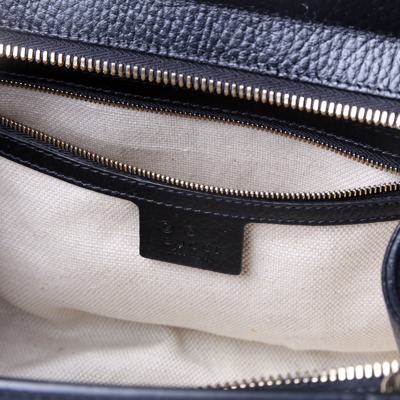 607722 Soho Top Handle Tote