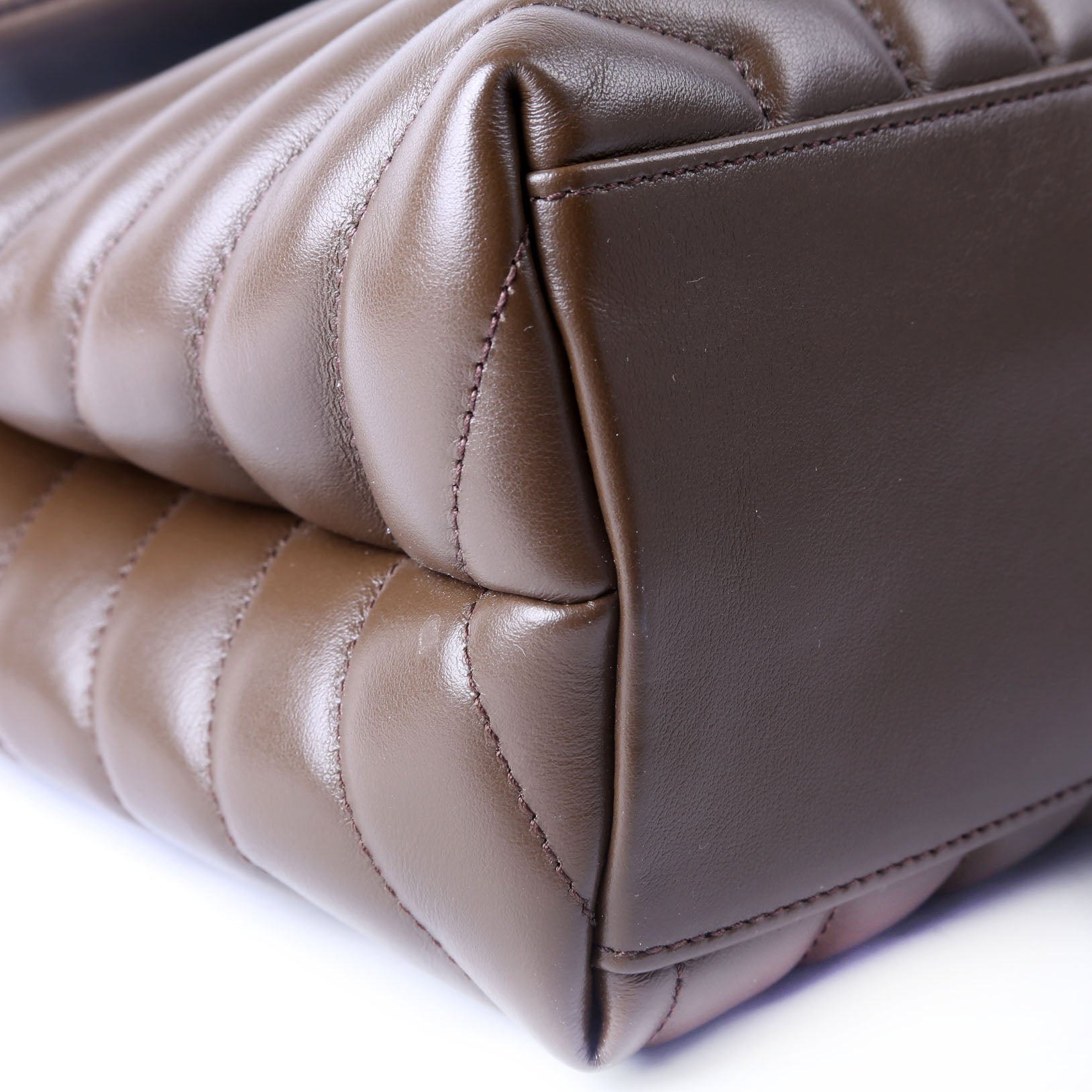 SAINT LAURENT Loulou Medium Quilted 574946 Brown