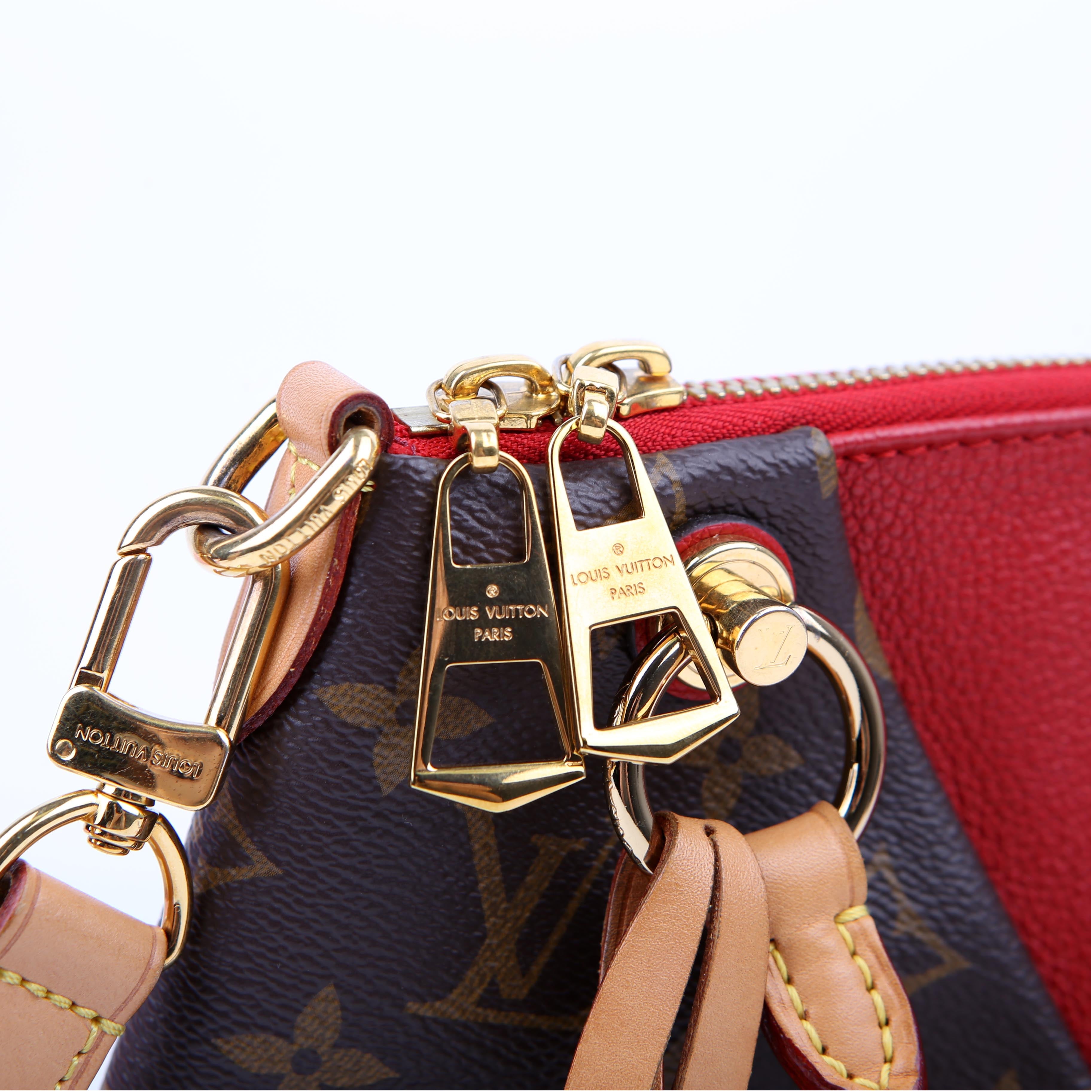 V Tote BB Monogram Red