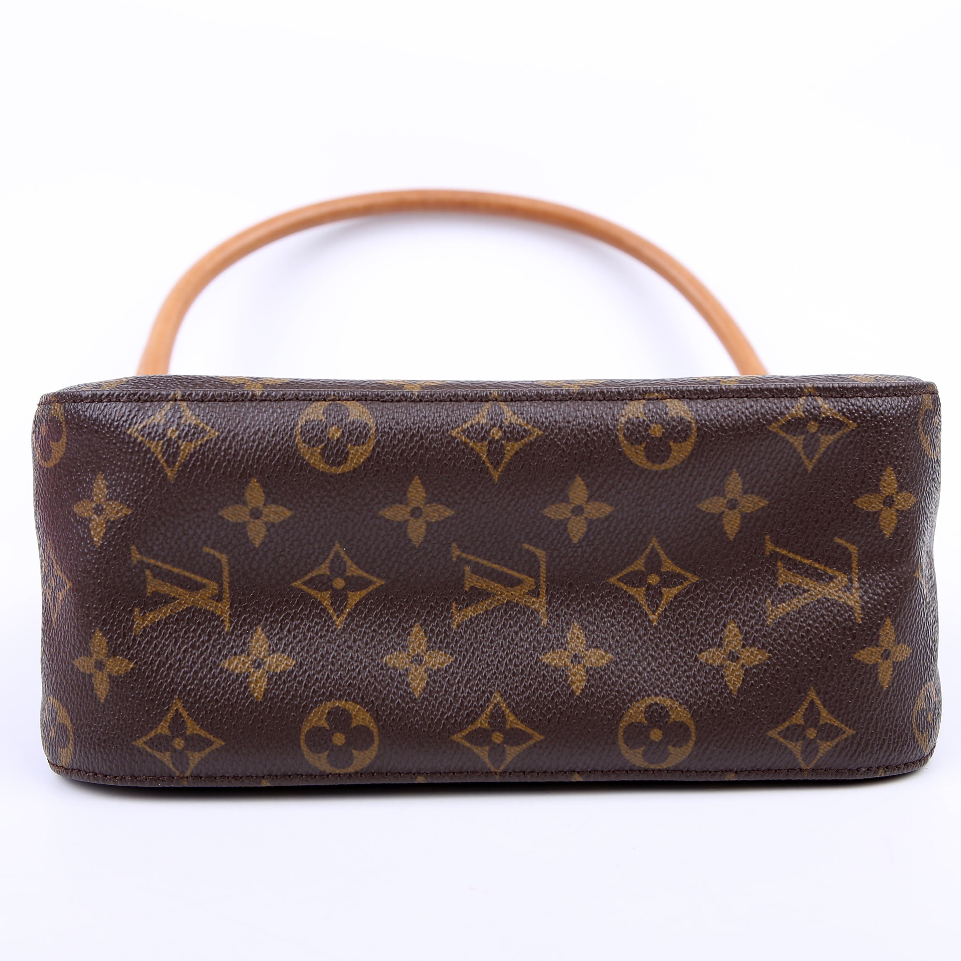 Looping MM Monogram