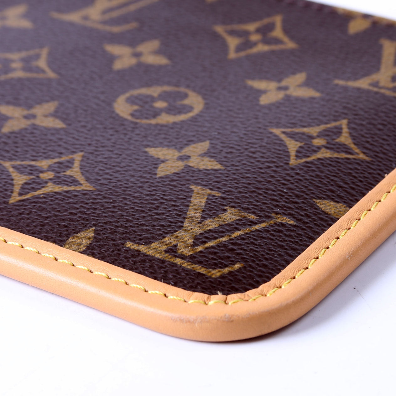 Pochette Only Carryall PM Monogram
