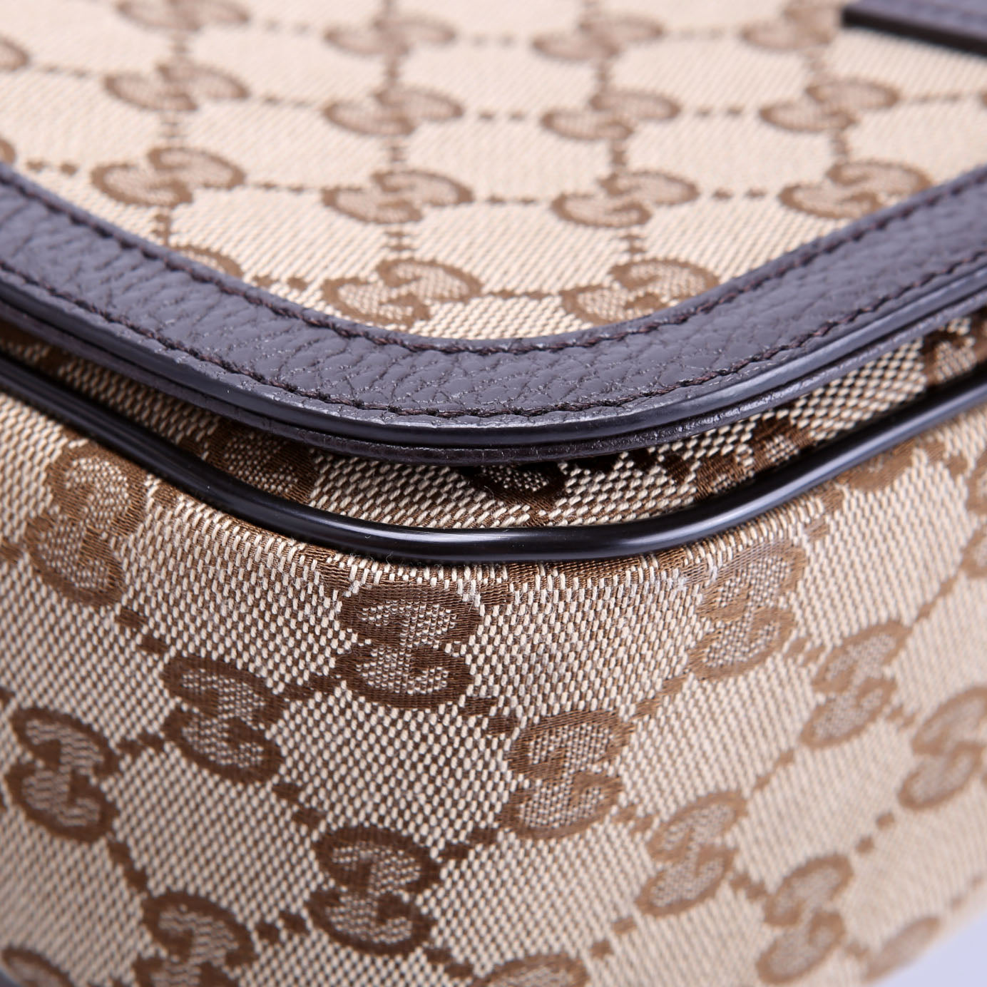 Gucci 449172 GG Canvas Messenger Brown