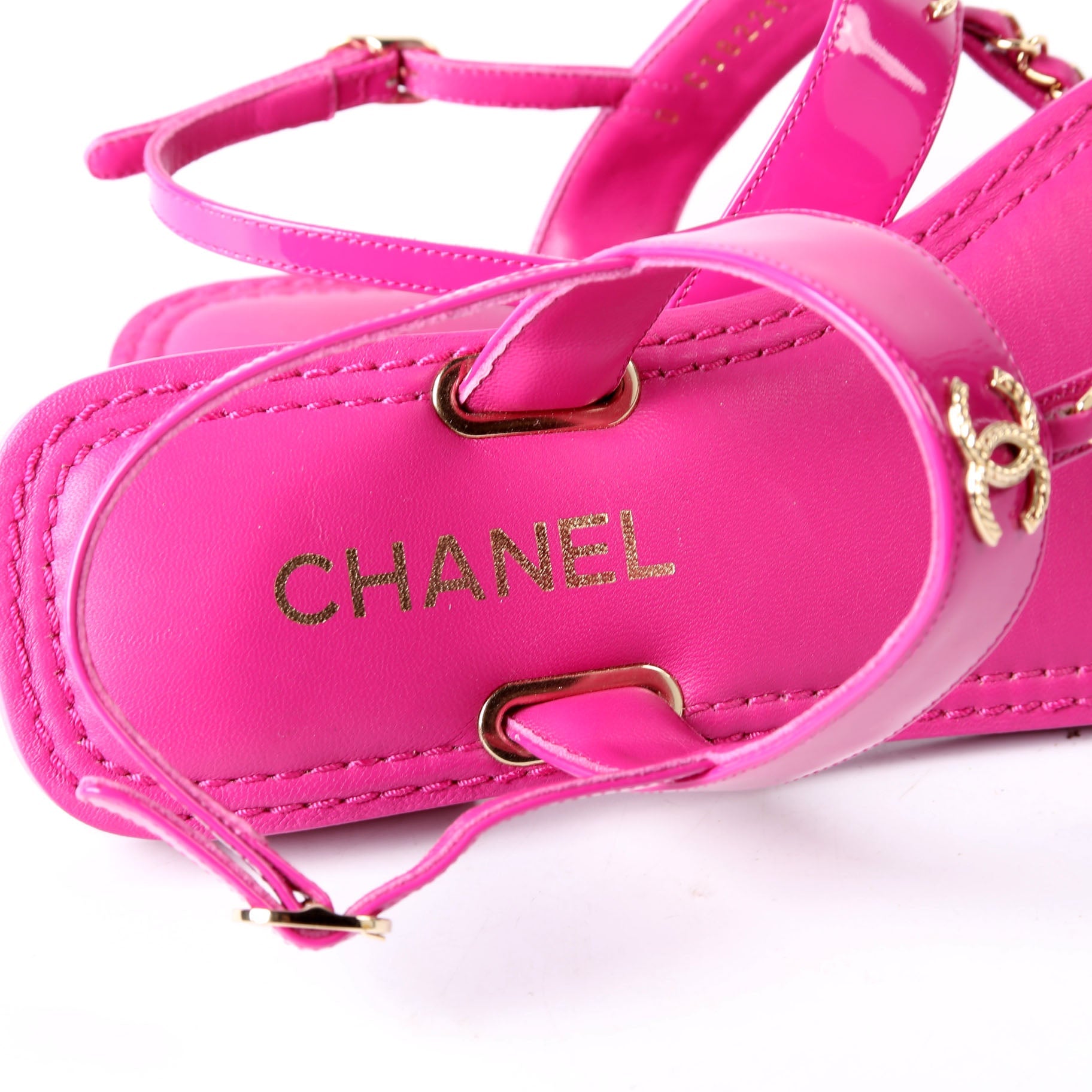 CC Logo Chain T-Strap Sandals size 38.5 Pink/Gold