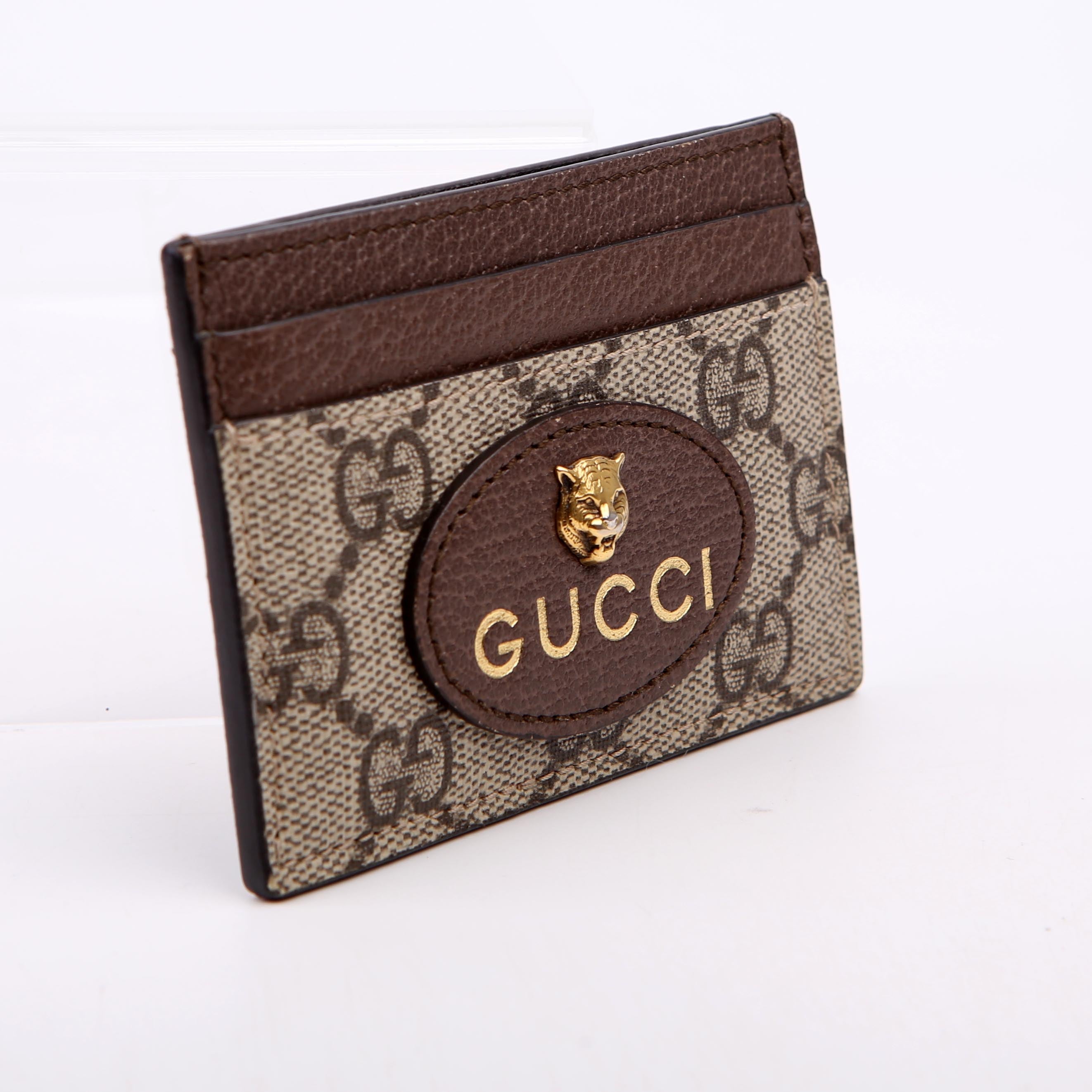 597557 GG Supreme Neo Card Case
