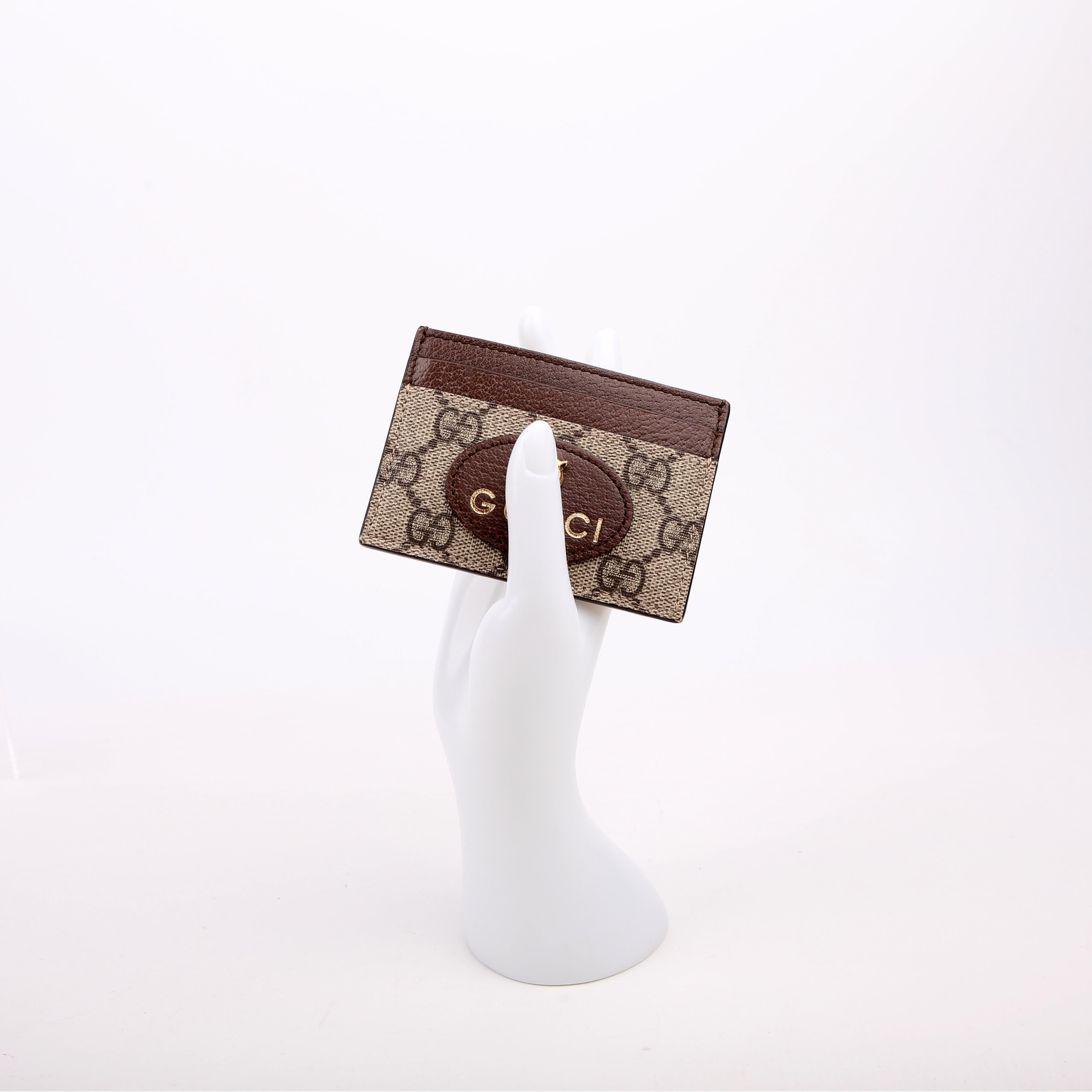 597557 GG Supreme Neo Card Case