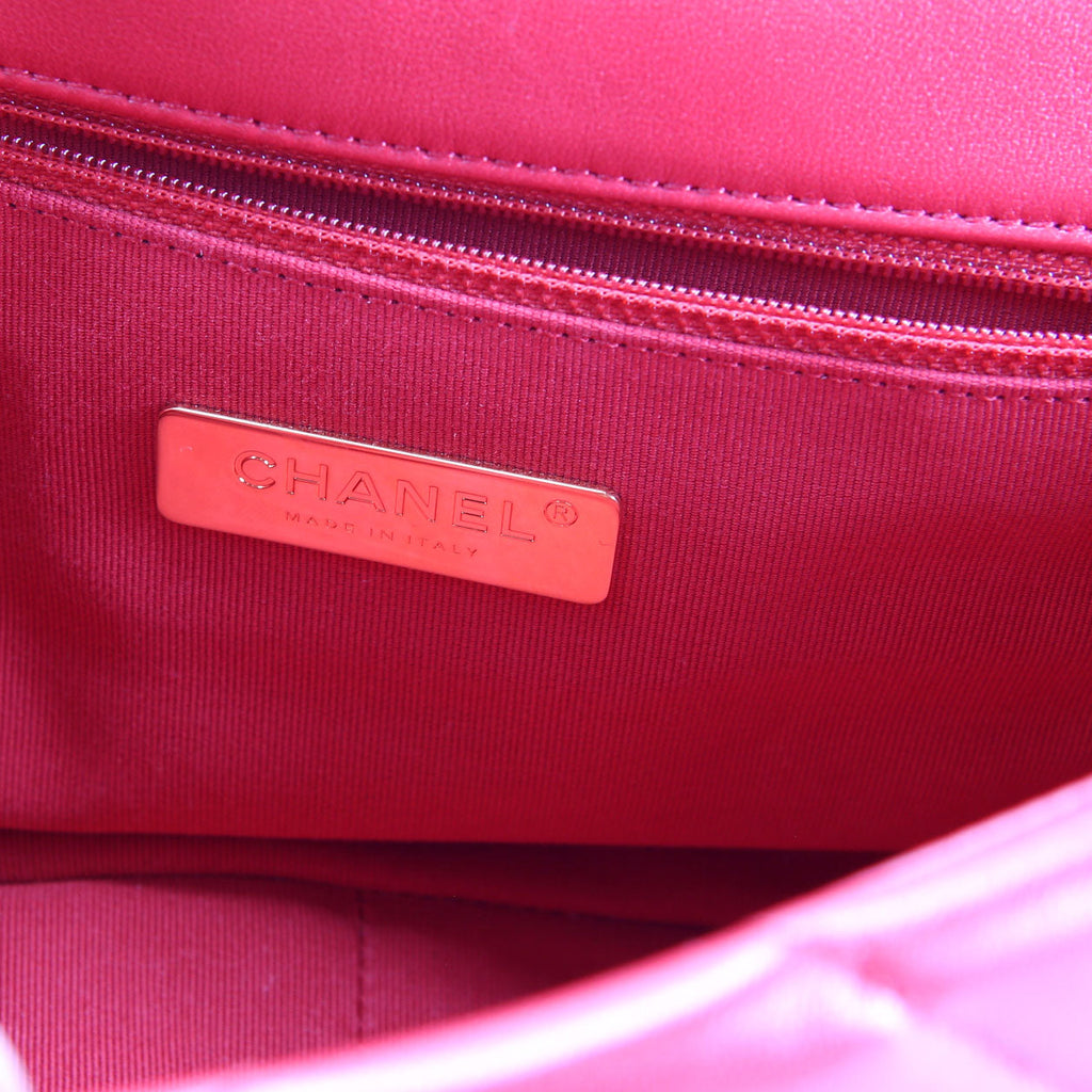 Quilted Goatskin 19 Medium Flap RFID Red