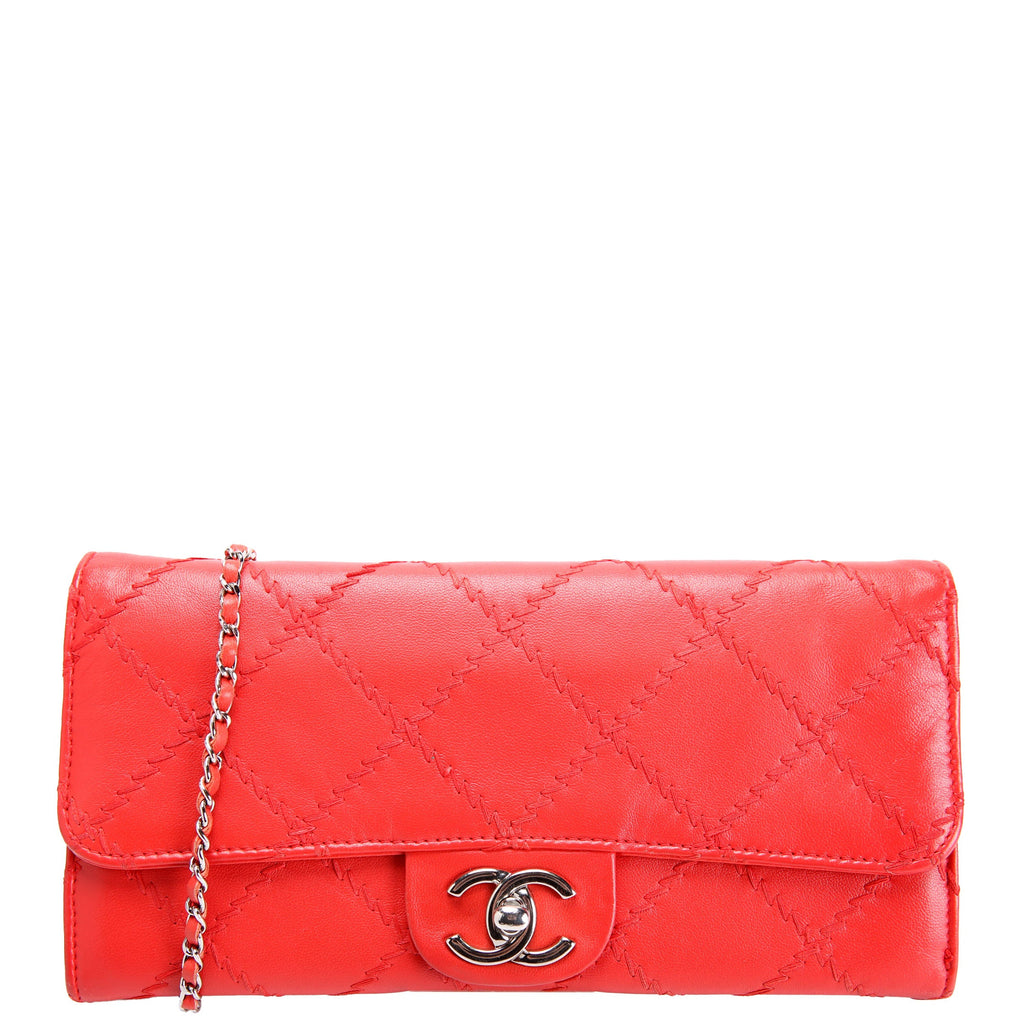 CC Quilted East/West Flap Clutch Lambskin 14M Red/Silver