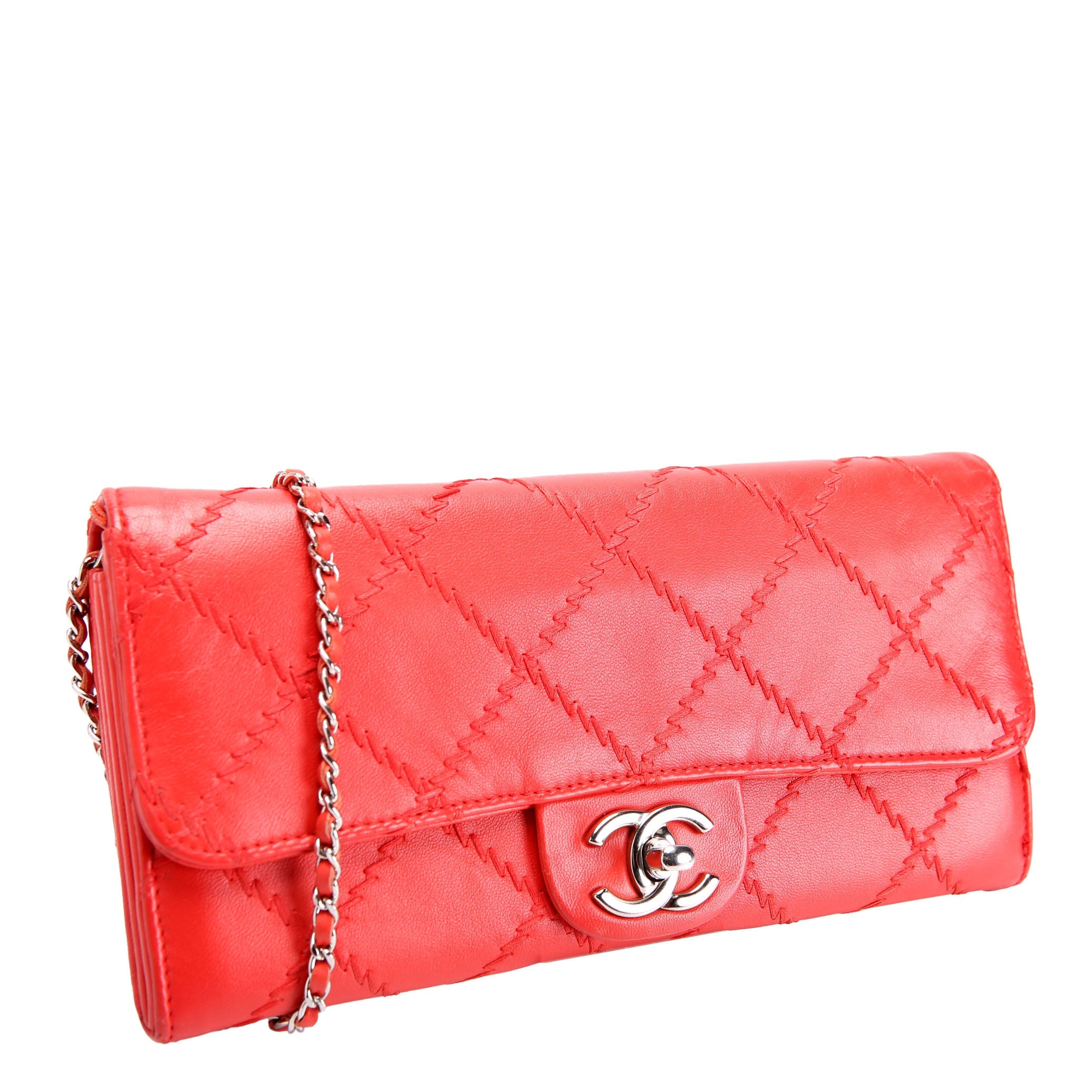 CC Quilted East/West Flap Clutch Lambskin 14M Red/Silver
