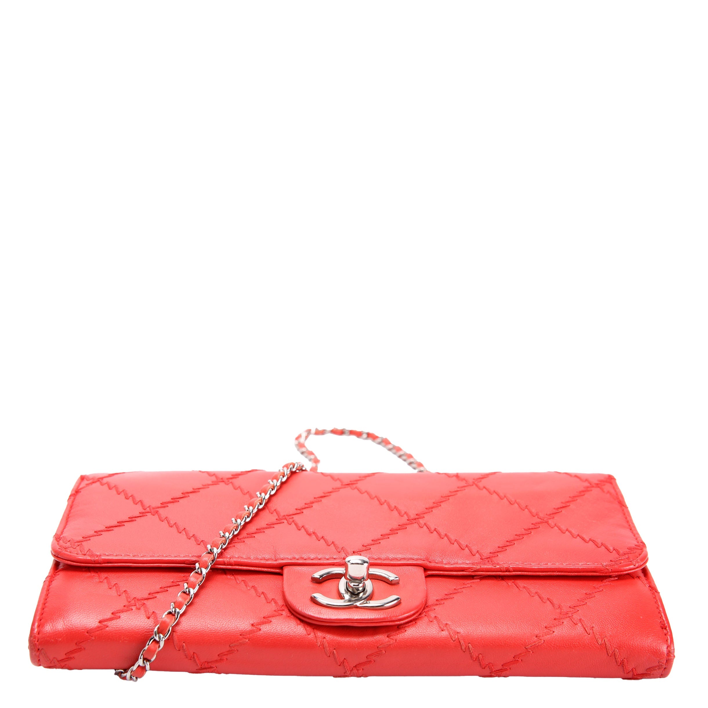 CC Quilted East/West Flap Clutch Lambskin 14M Red/Silver
