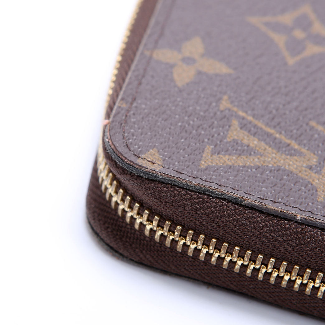 Zippy Wallet Monogram
