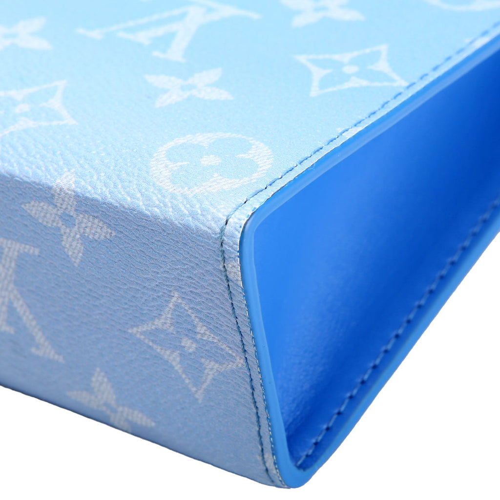 Pochette Voyage MM Clouds Monogram Blue/White