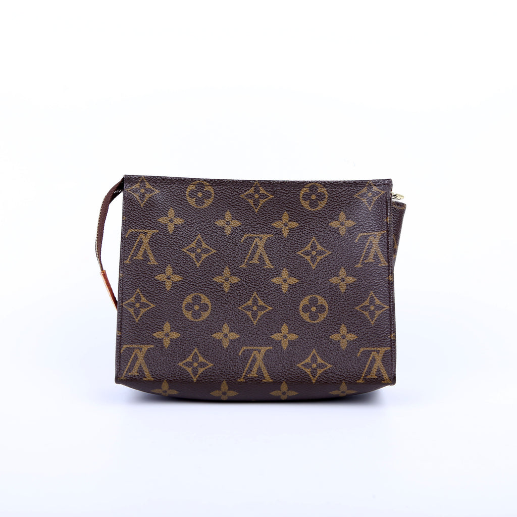 Toiletry Pouch 19 Monogram Newer