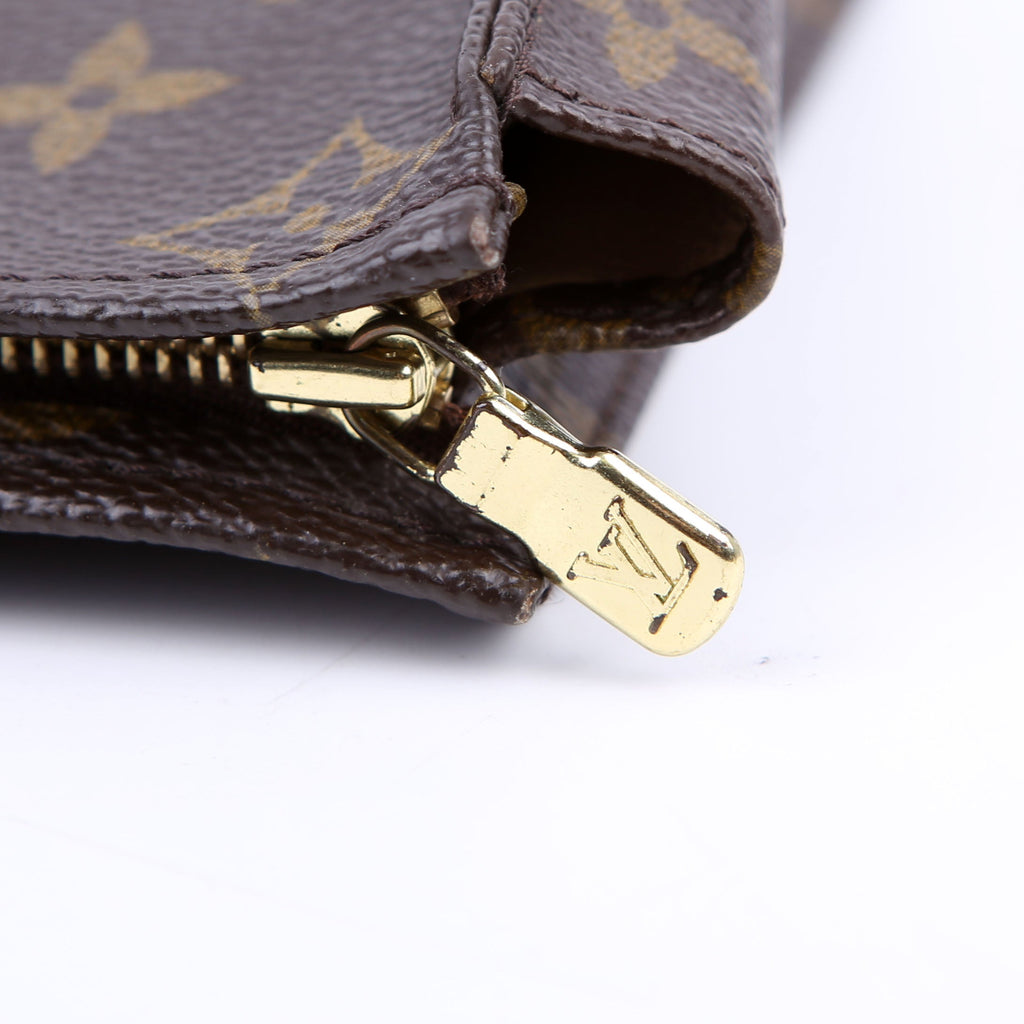Toiletry Pouch 19 Monogram Newer